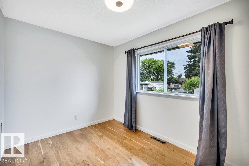 Photo 16 at 16200 104 Avenue NW, Britannia Youngstown, Edmonton