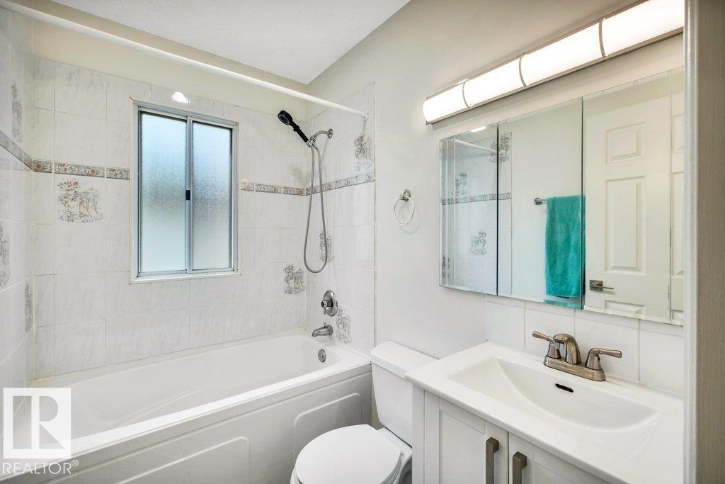 Photo 18 at 16200 104 Avenue NW, Britannia Youngstown, Edmonton