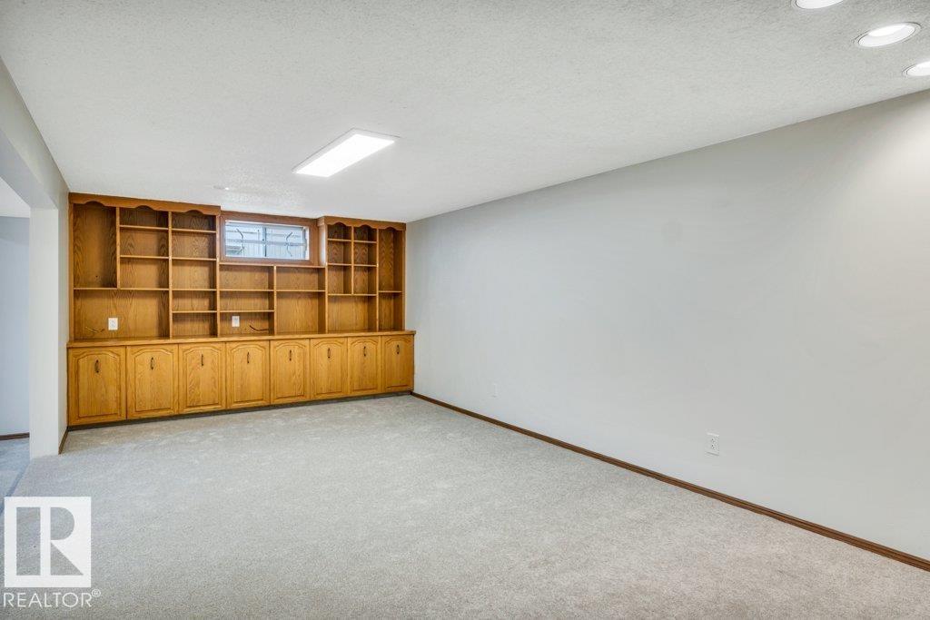 Photo 20 at 16200 104 Avenue NW, Britannia Youngstown, Edmonton