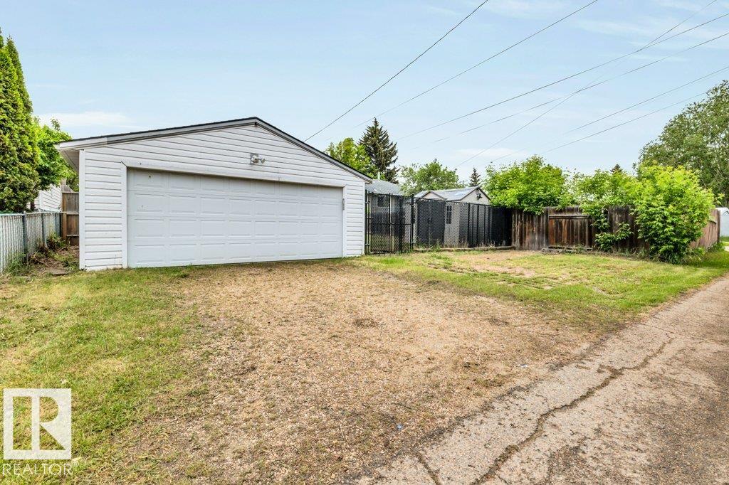 Photo 35 at 16200 104 Avenue NW, Britannia Youngstown, Edmonton