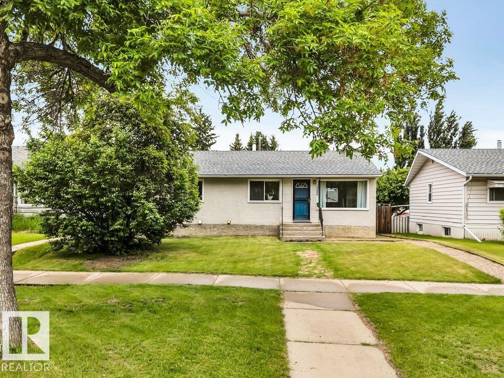 Photo 36 at 16200 104 Avenue NW, Britannia Youngstown, Edmonton
