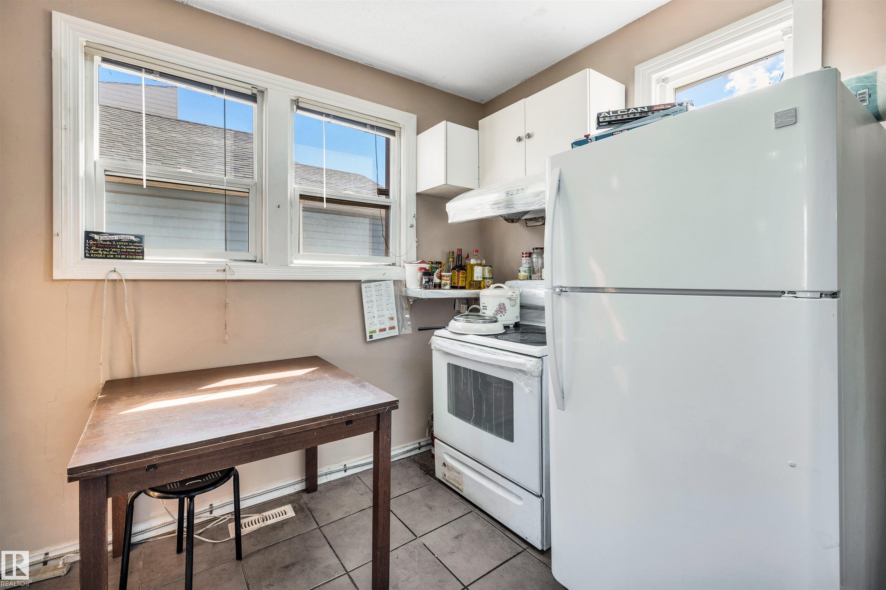 Photo 11 at 11722 81 Street NW, Parkdale, Edmonton