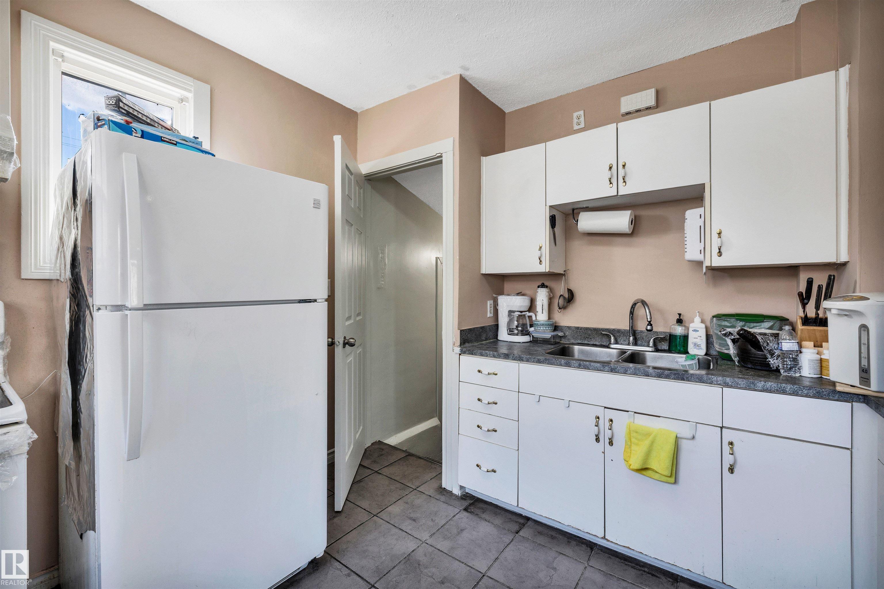 Photo 12 at 11722 81 Street NW, Parkdale, Edmonton