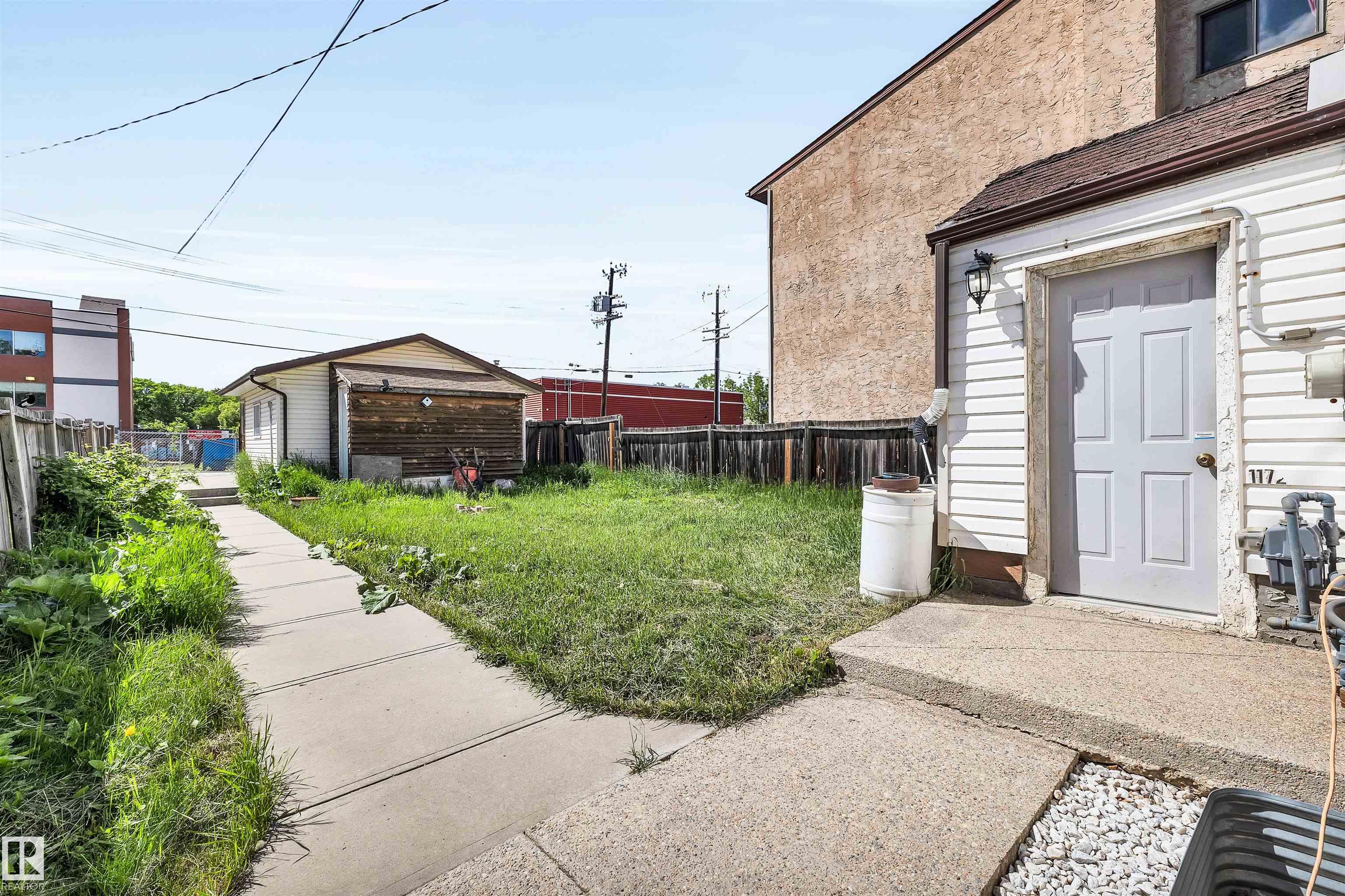 Photo 26 at 11722 81 Street NW, Parkdale, Edmonton