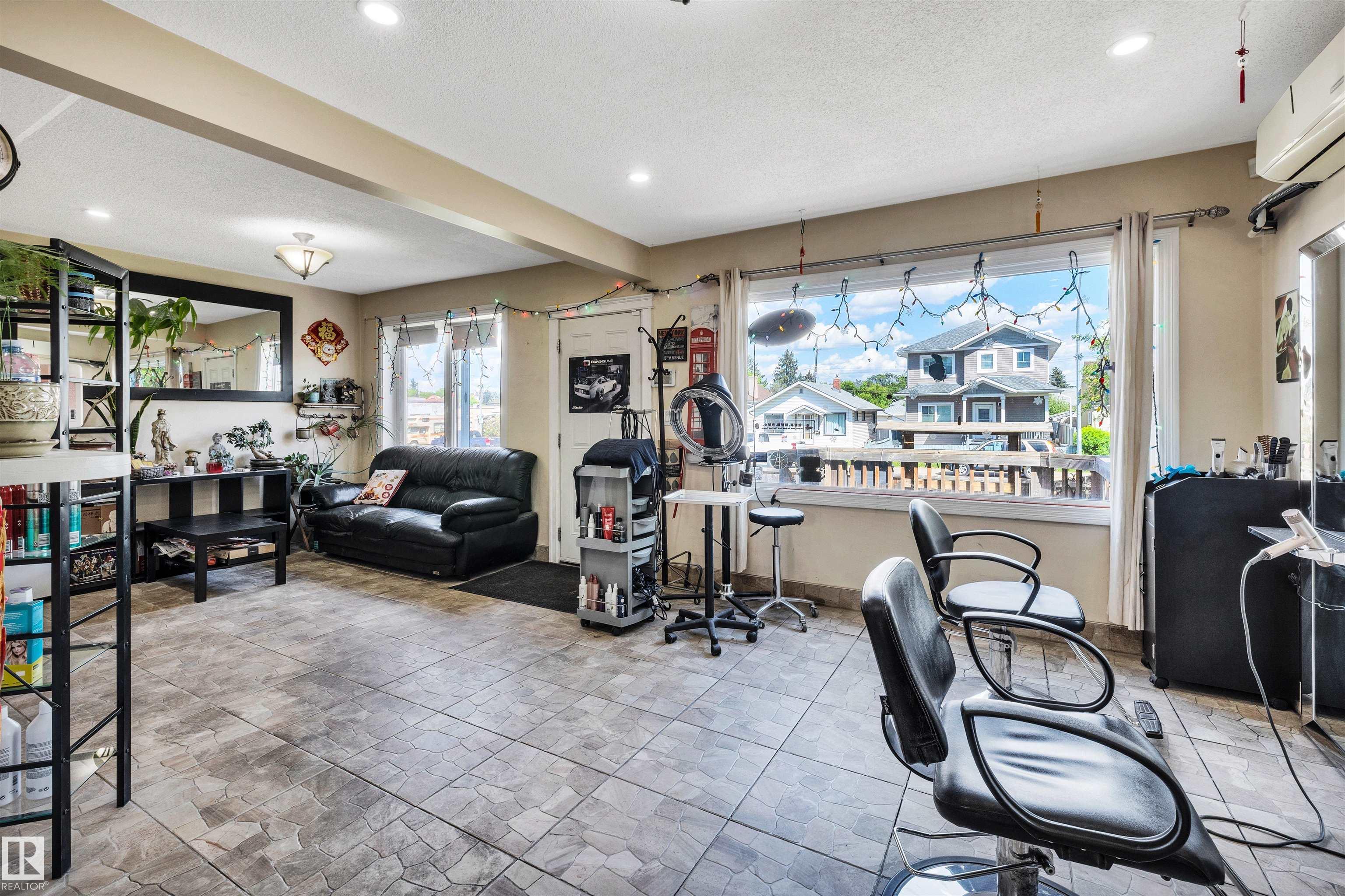 Photo 9 at 11722 81 Street NW, Parkdale, Edmonton