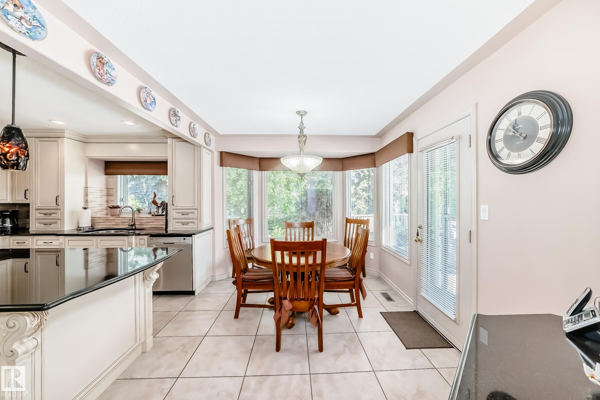 Photo 9 at 17416 53 Avenue NW, Gariepy, Edmonton