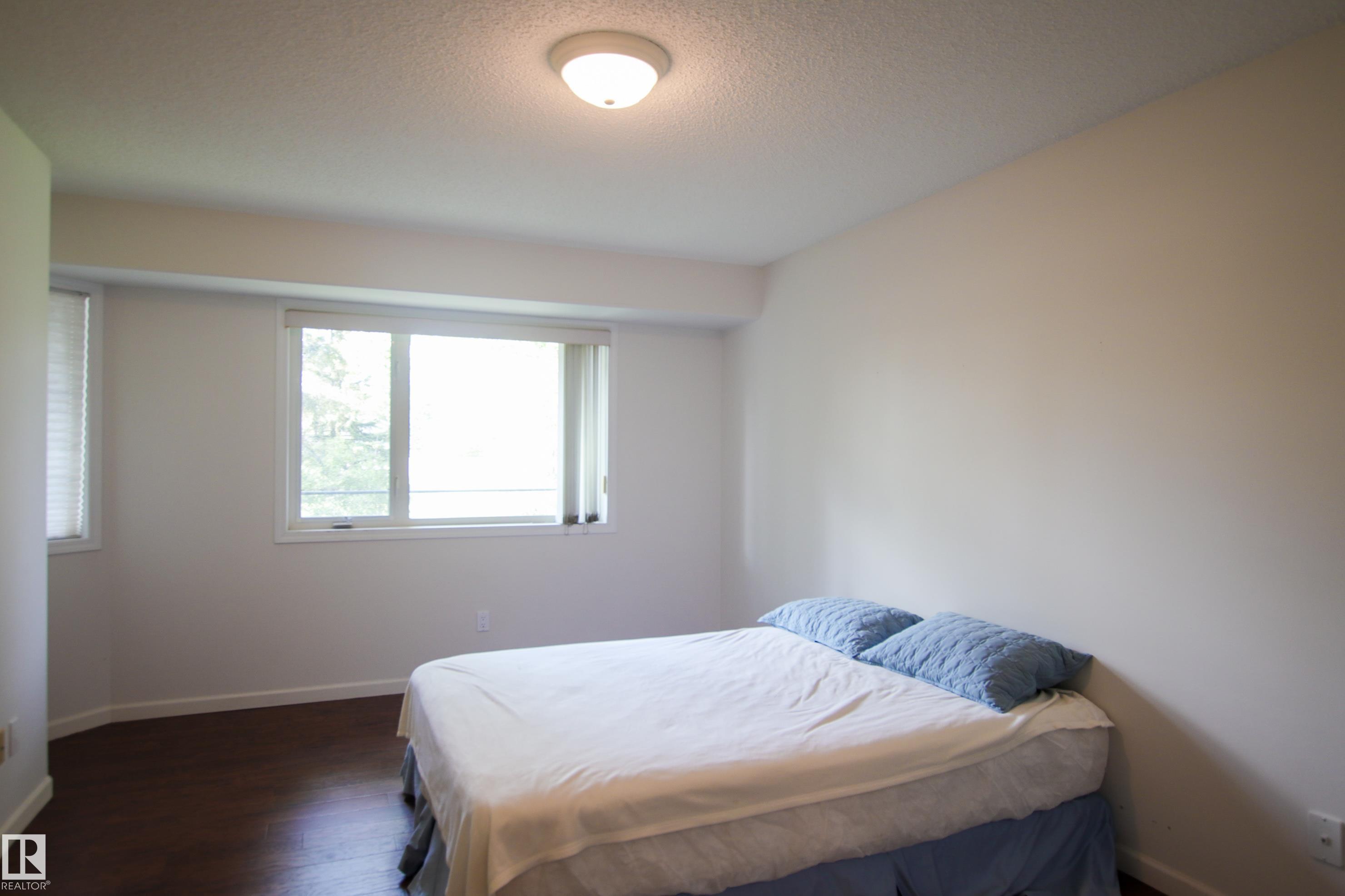 Photo 11 at 3 - 9420 172 Street NW, Summerlea, Edmonton