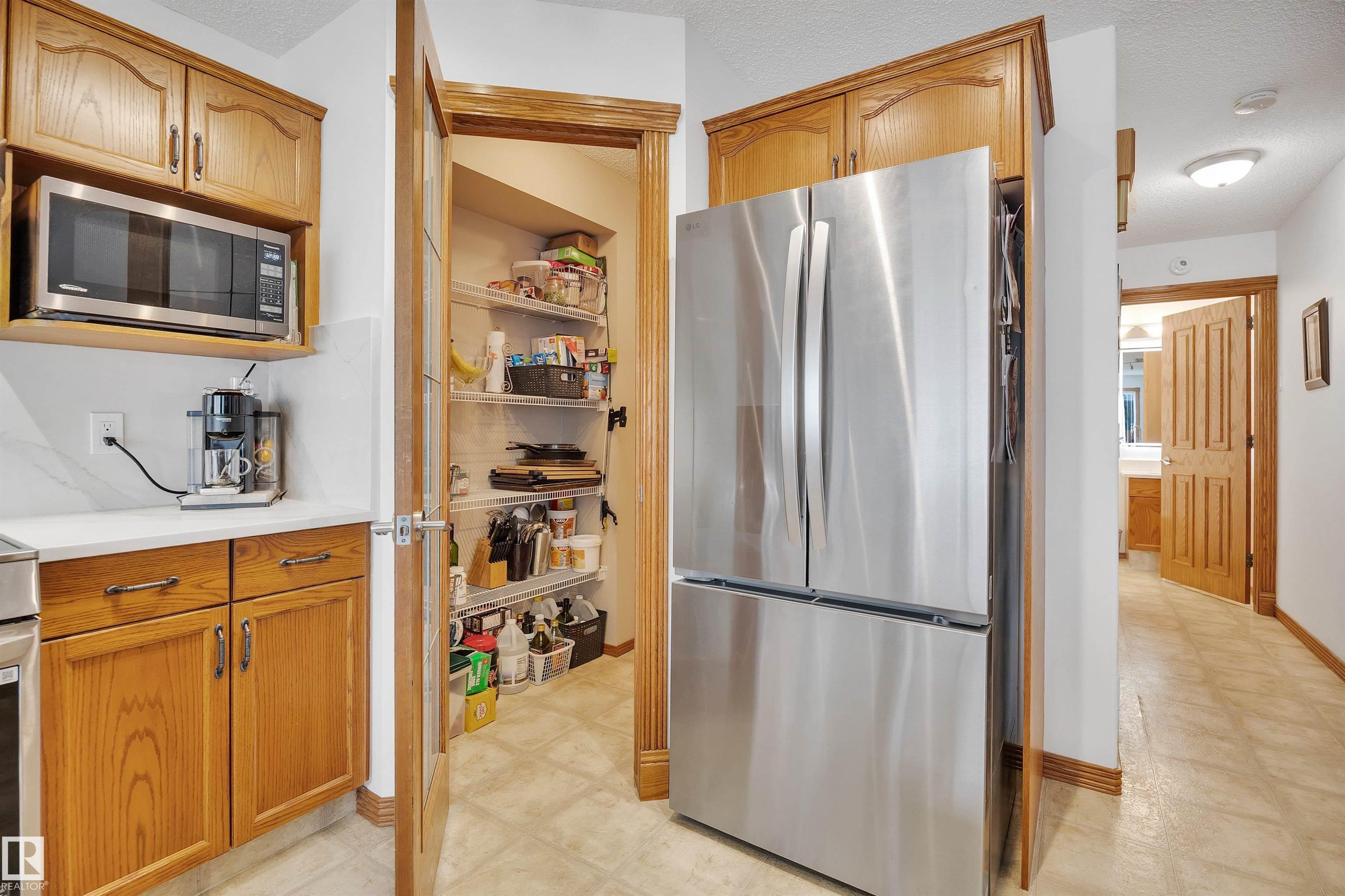 Photo 13 at 16512 87 Street NW, Belle Rive, Edmonton
