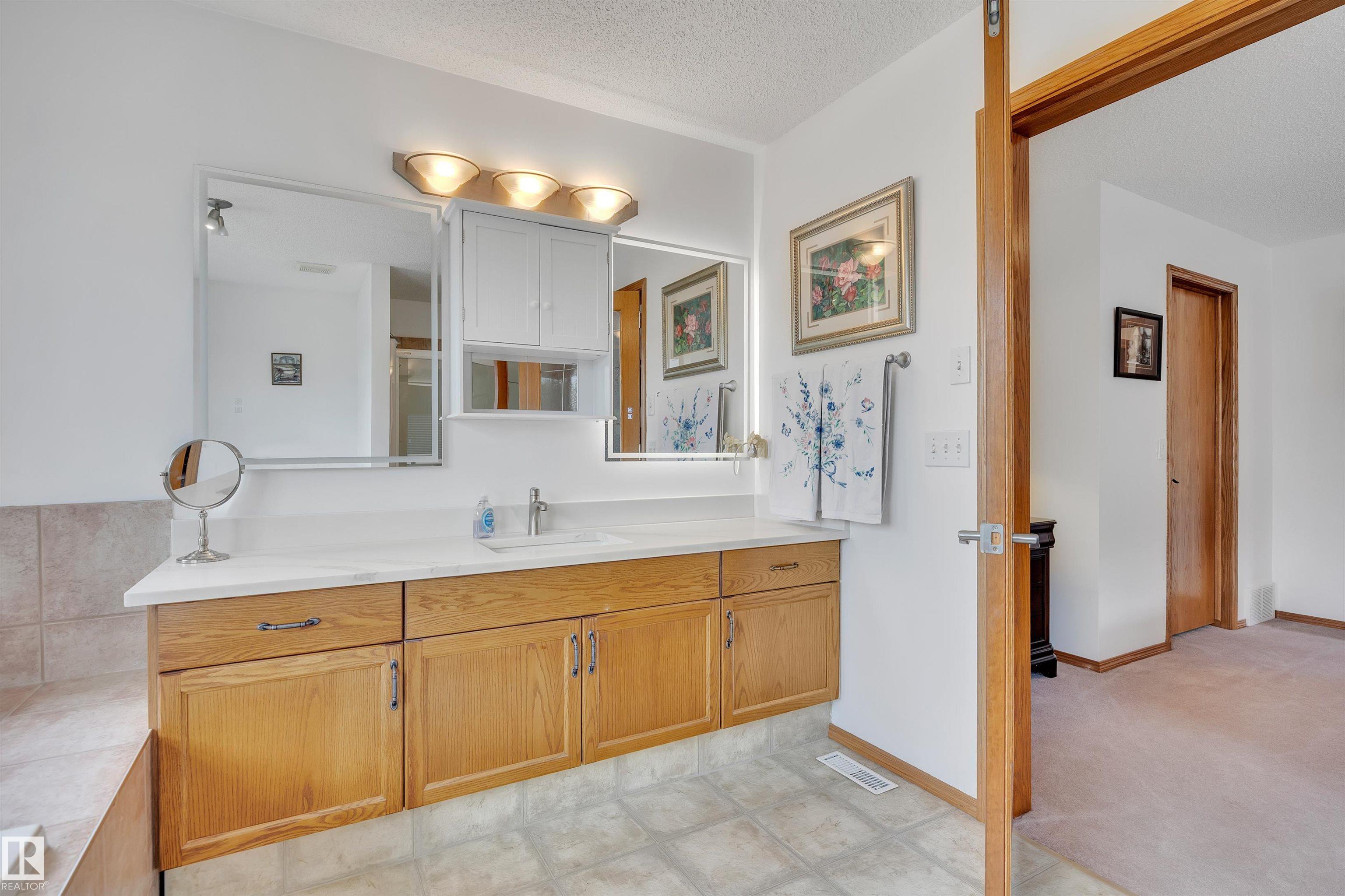 Photo 27 at 16512 87 Street NW, Belle Rive, Edmonton