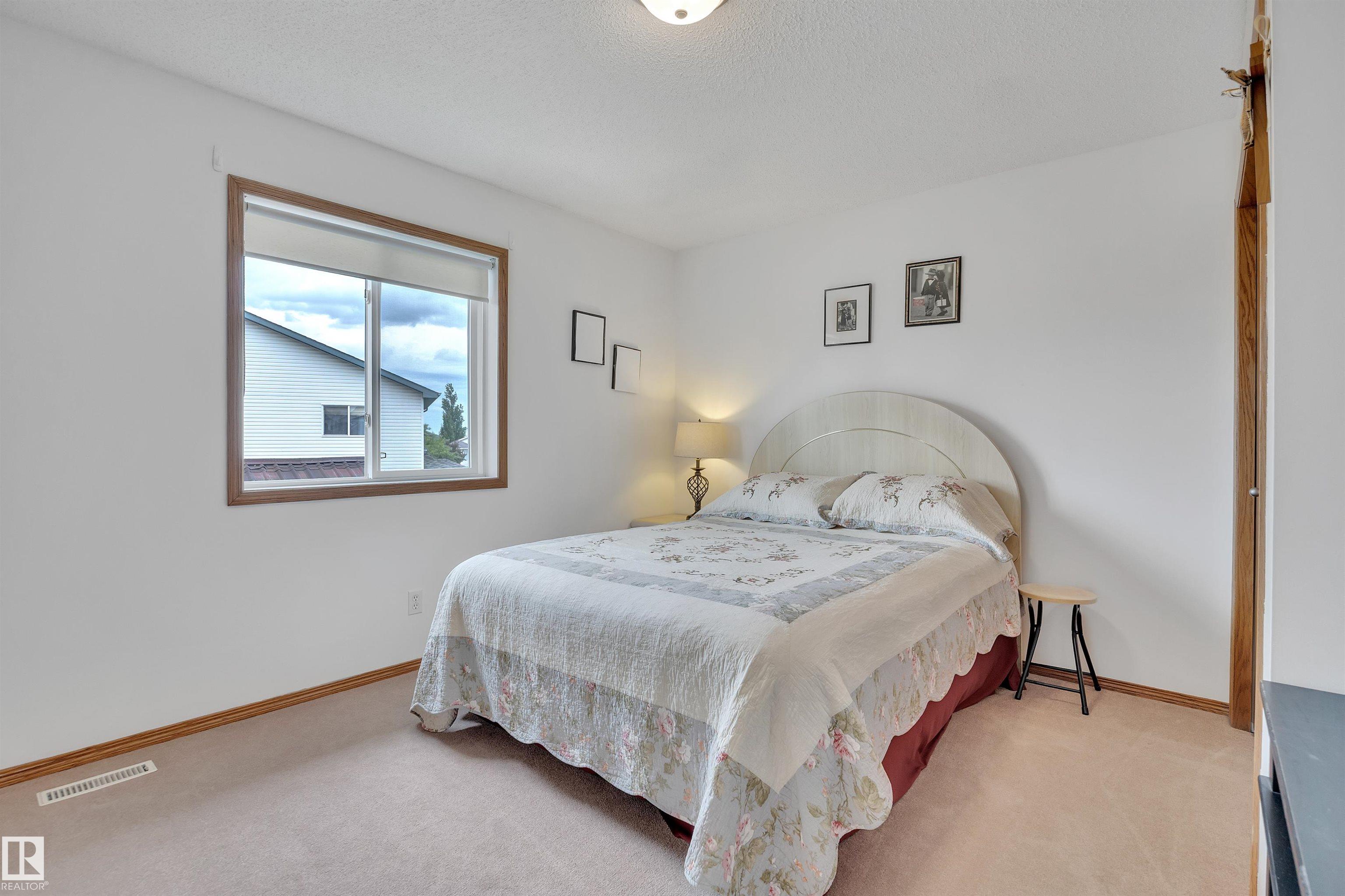 Photo 30 at 16512 87 Street NW, Belle Rive, Edmonton