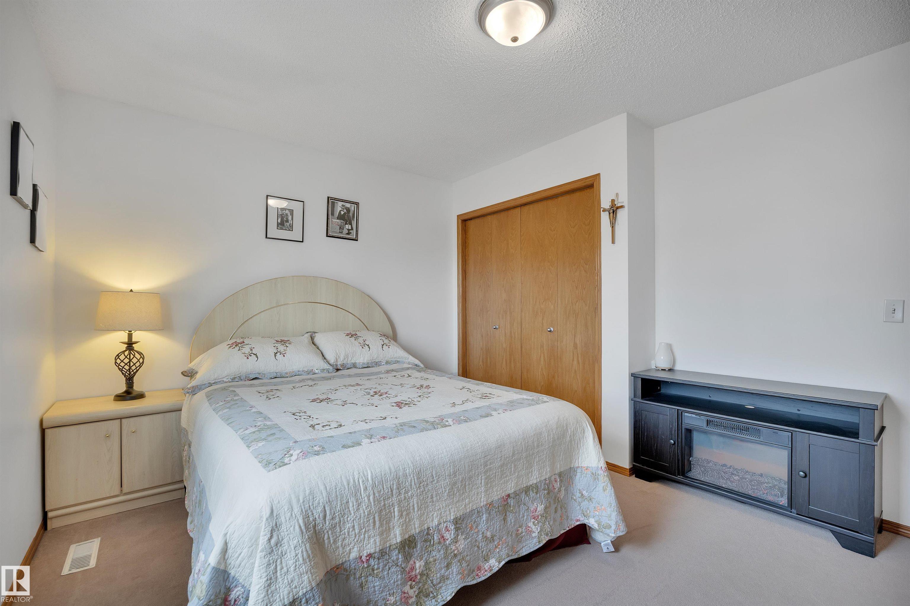 Photo 31 at 16512 87 Street NW, Belle Rive, Edmonton