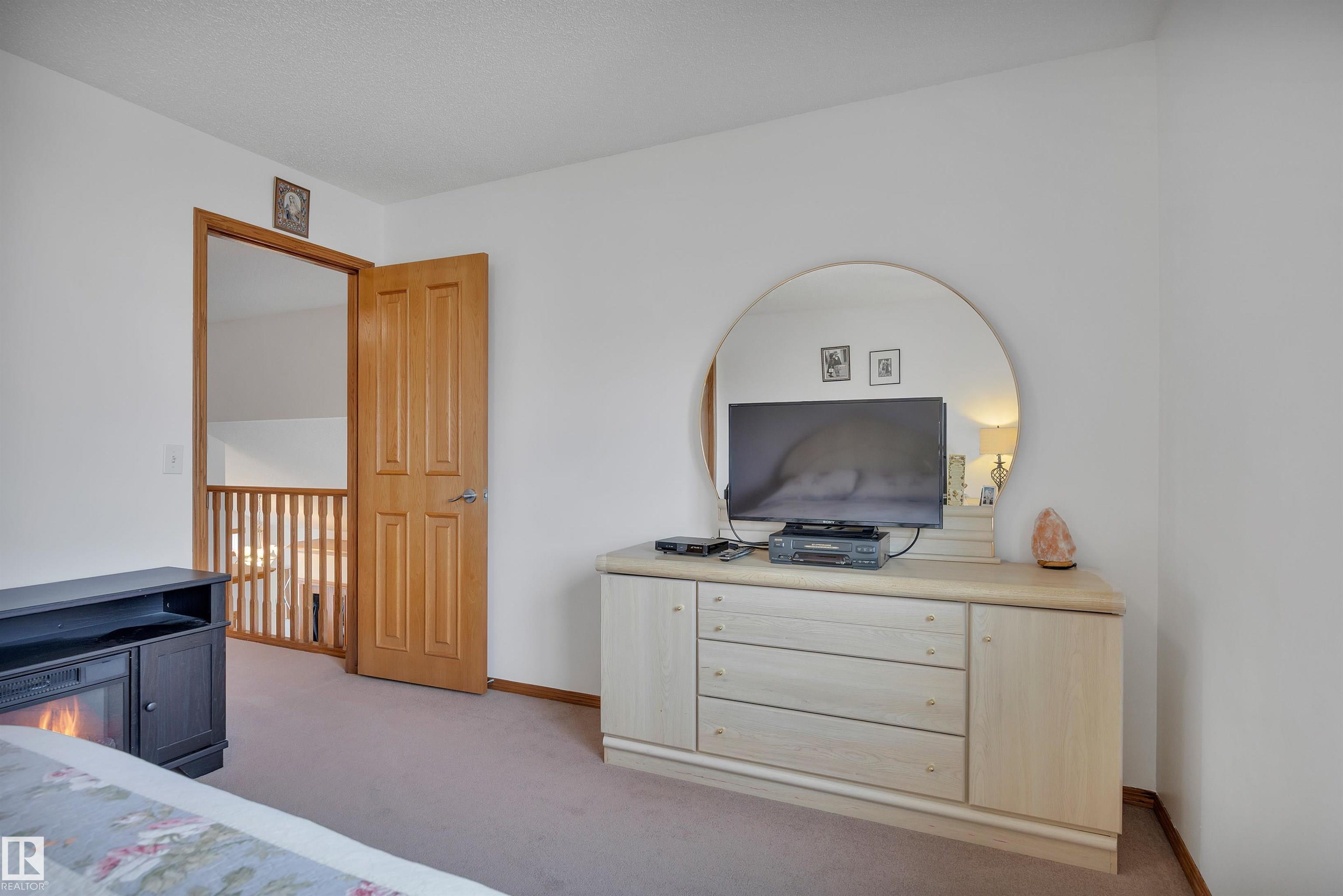 Photo 32 at 16512 87 Street NW, Belle Rive, Edmonton