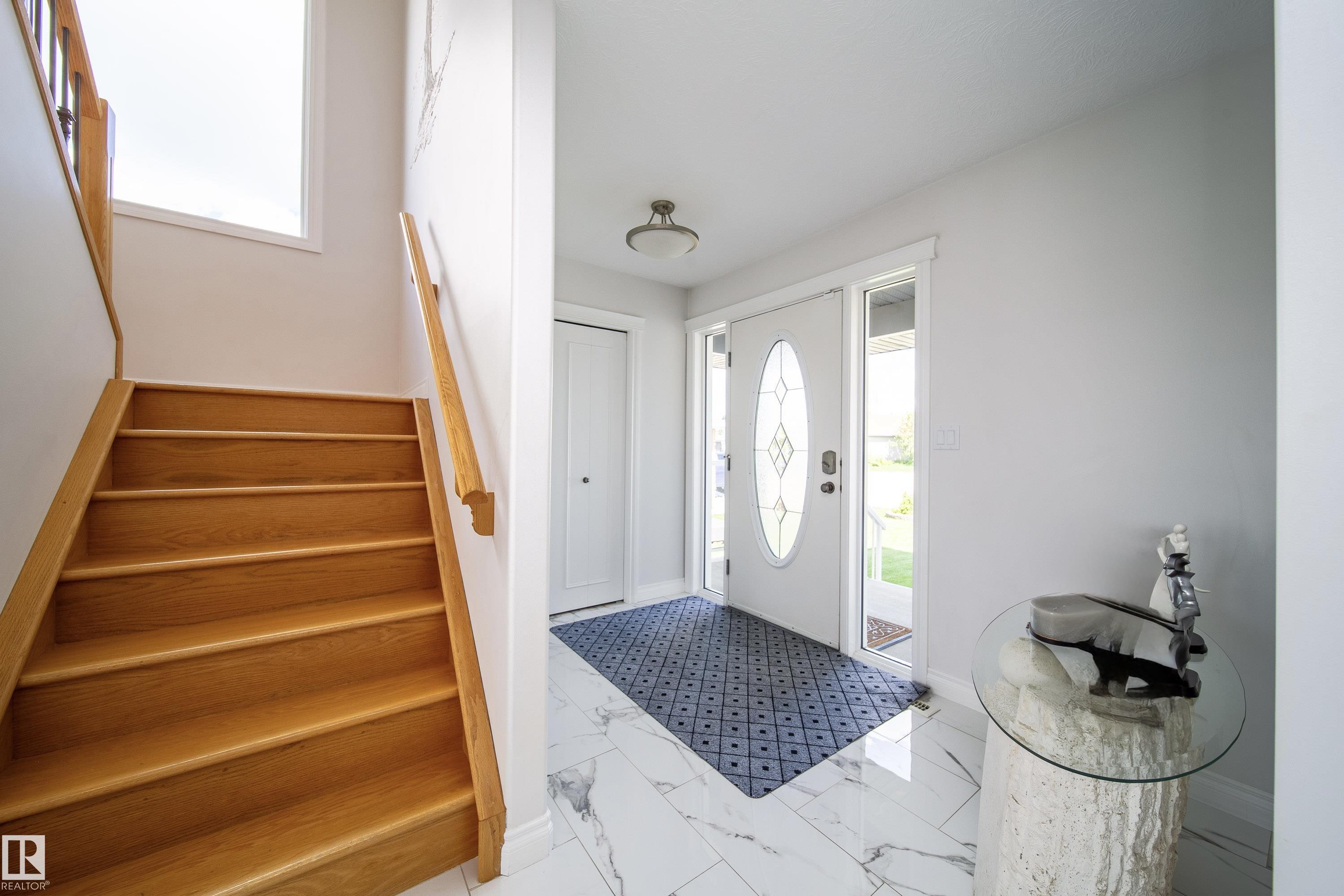 Photo 18 at 468 Klarvatten Lake Wynd NW, Klarvatten, Edmonton