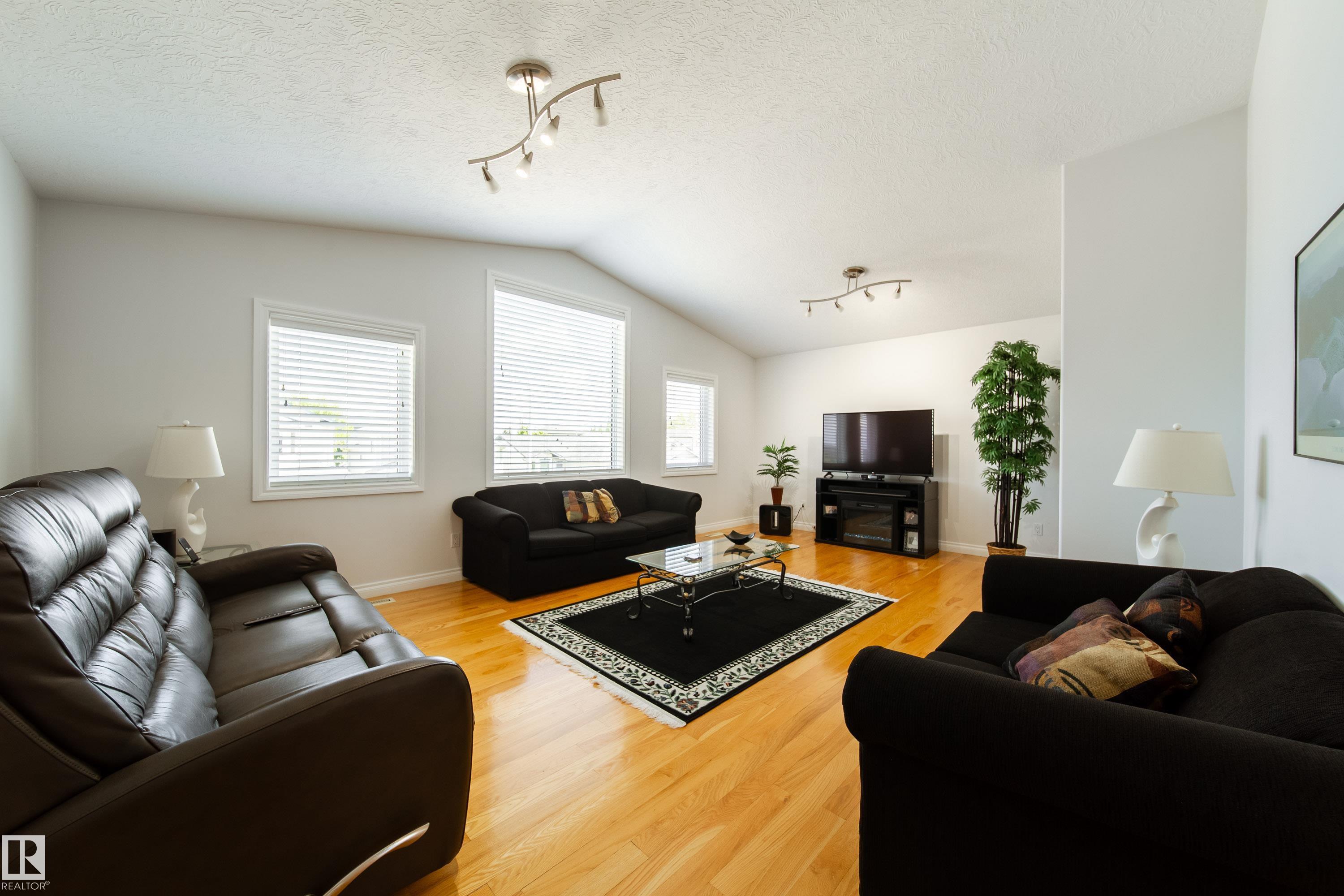 Photo 40 at 468 Klarvatten Lake Wynd NW, Klarvatten, Edmonton