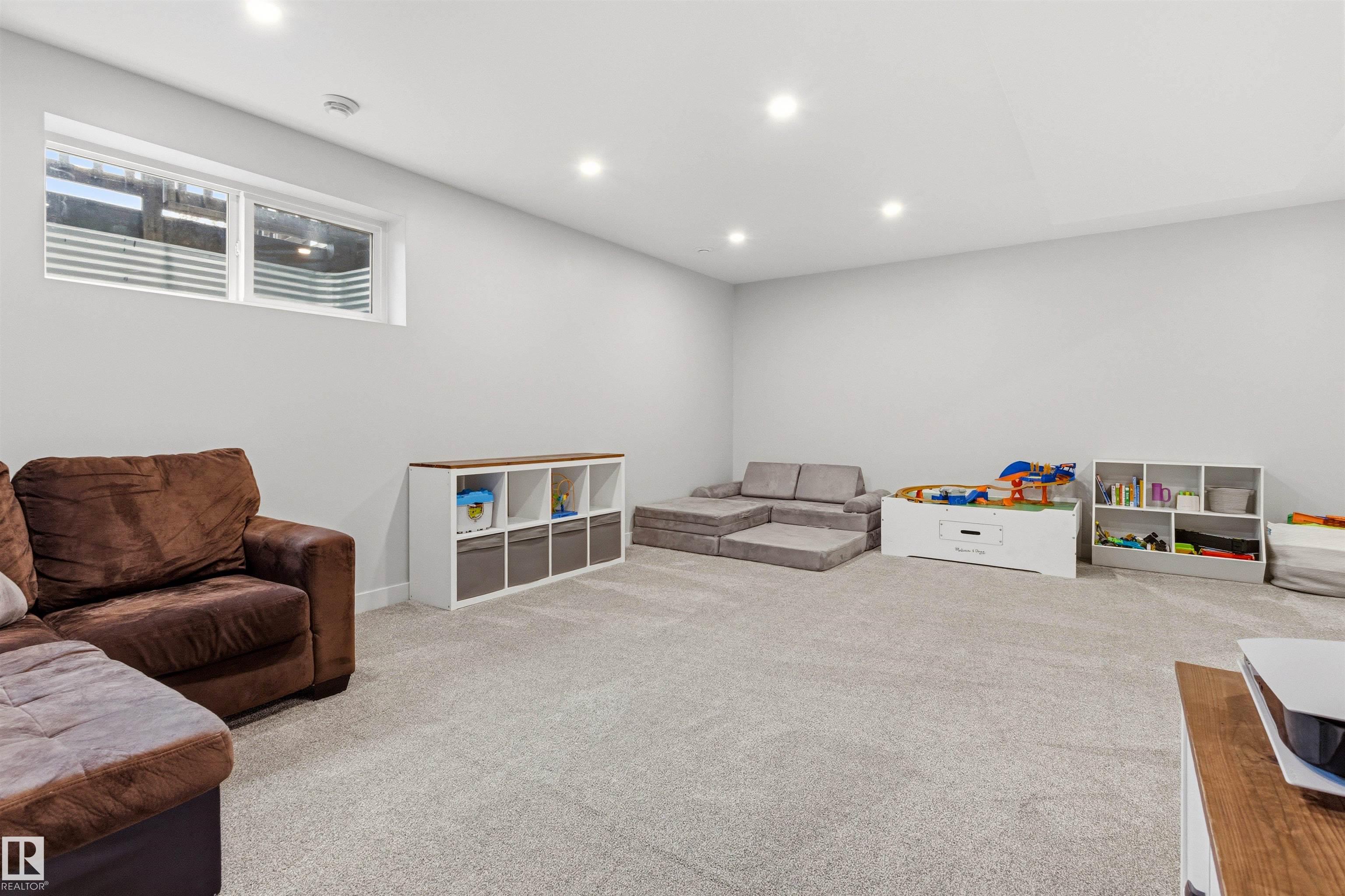 Photo 33 at 2220 Casey Crescent SW, Cavanagh, Edmonton