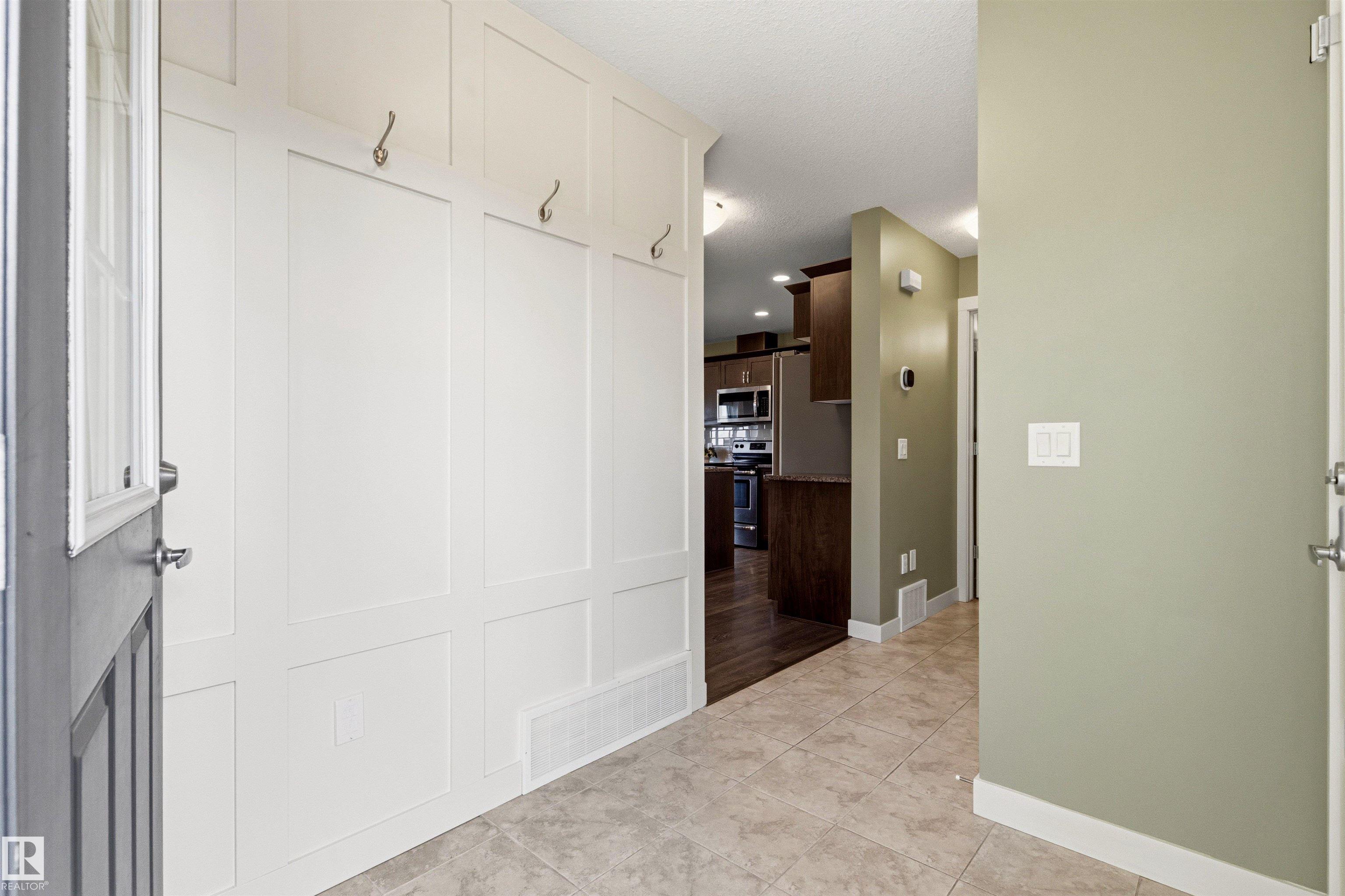 Photo 8 at 2220 Casey Crescent SW, Cavanagh, Edmonton