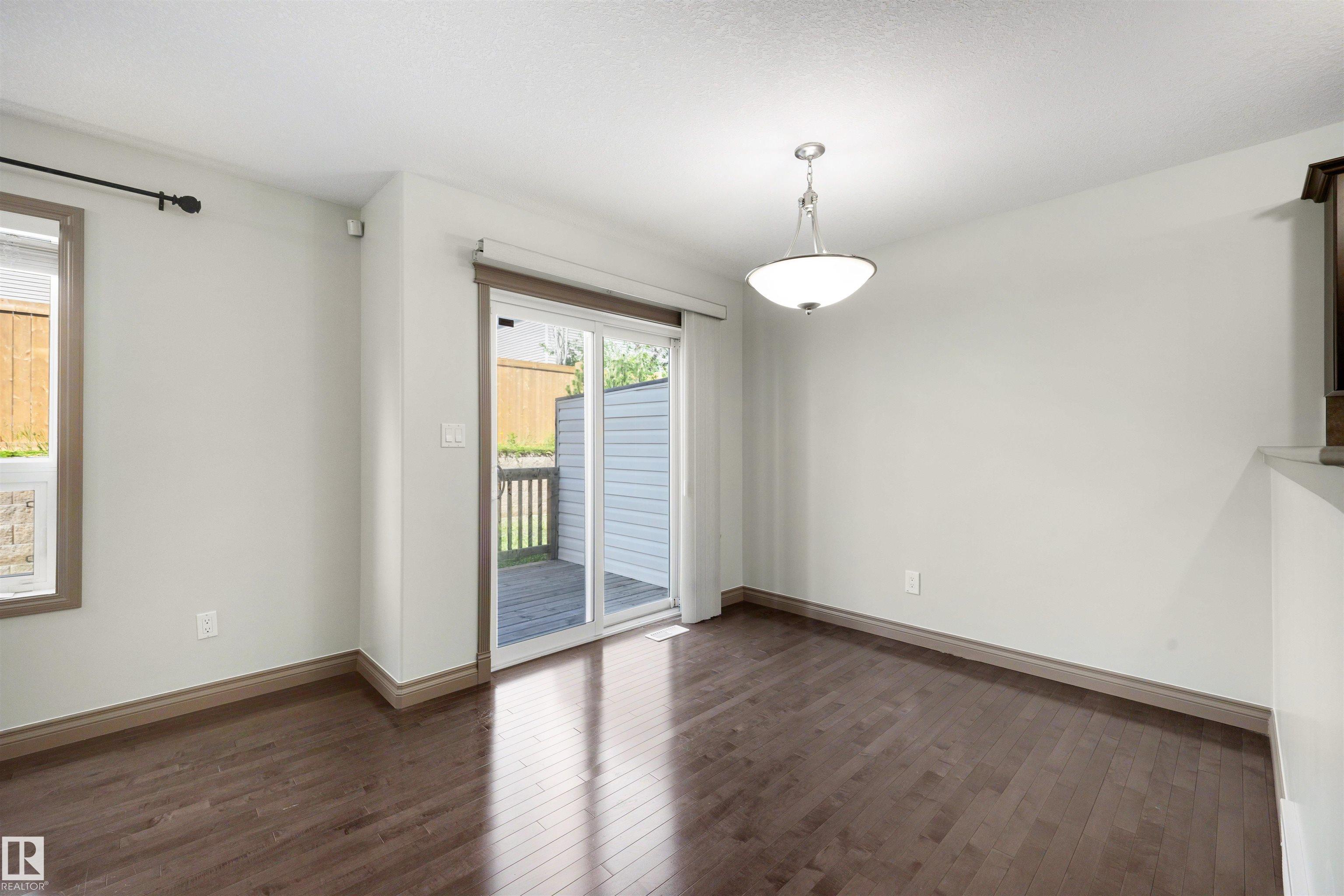 Photo 13 at 21 - 5120 164 Avenue NW, Hollick-Kenyon, Edmonton