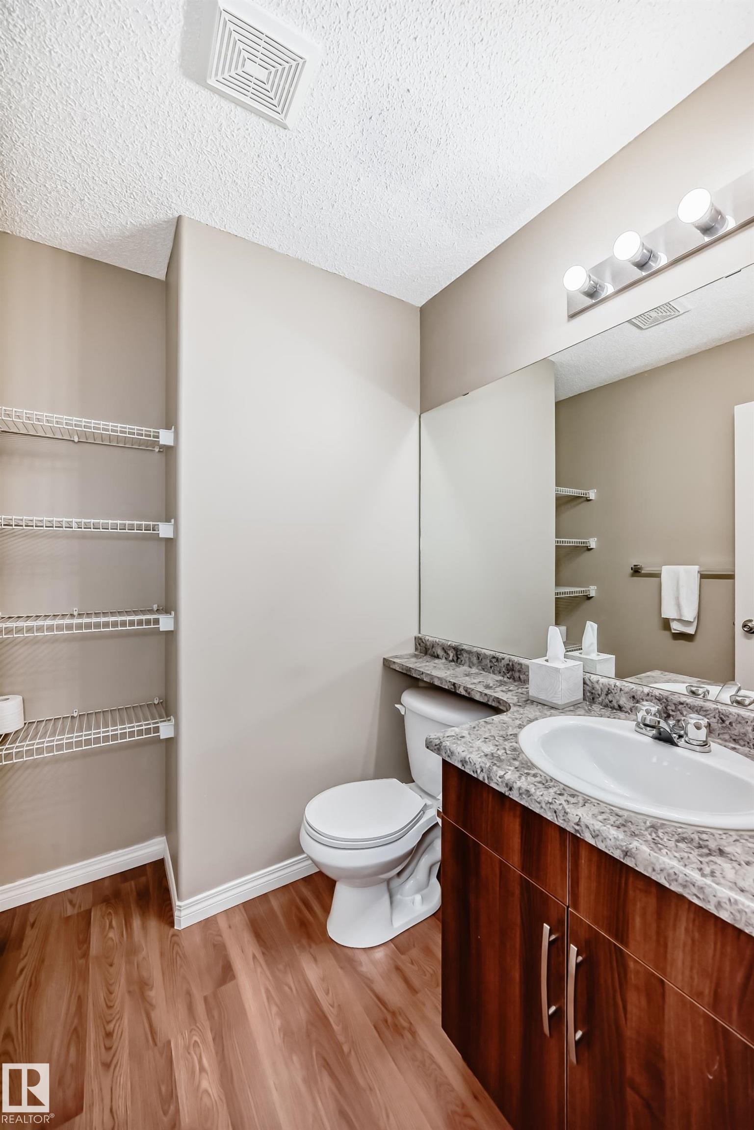 Photo 10 at 4 - 5102 30 Avenue, Place Chaleureuse, Beaumont