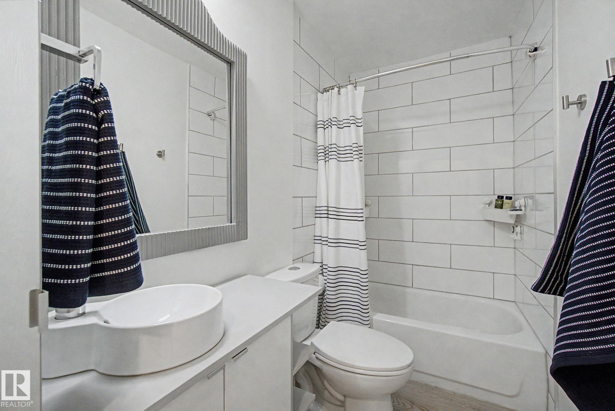 Photo 13 at 15771 106a Avenue NW, Britannia Youngstown, Edmonton