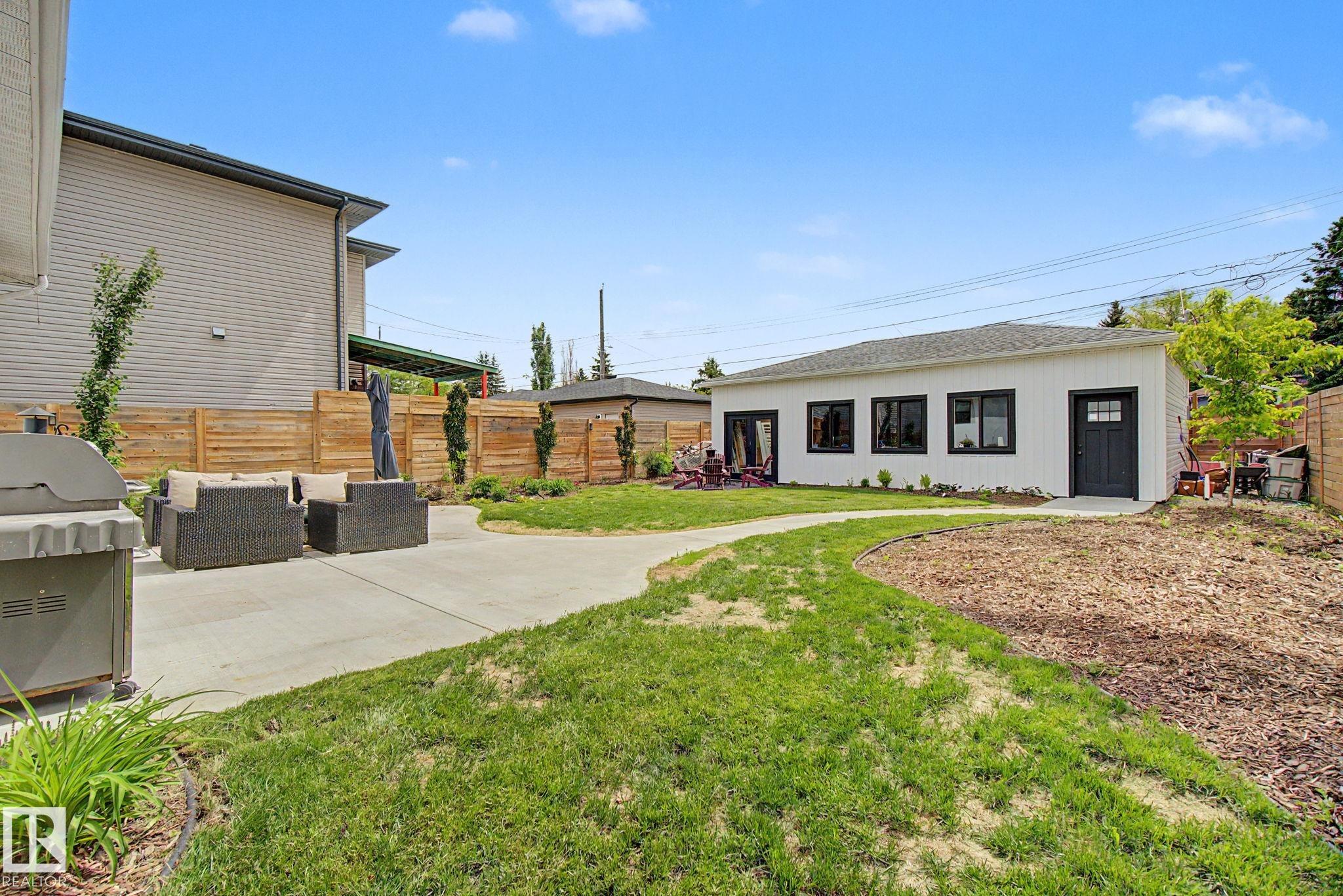 Photo 32 at 15771 106a Avenue NW, Britannia Youngstown, Edmonton