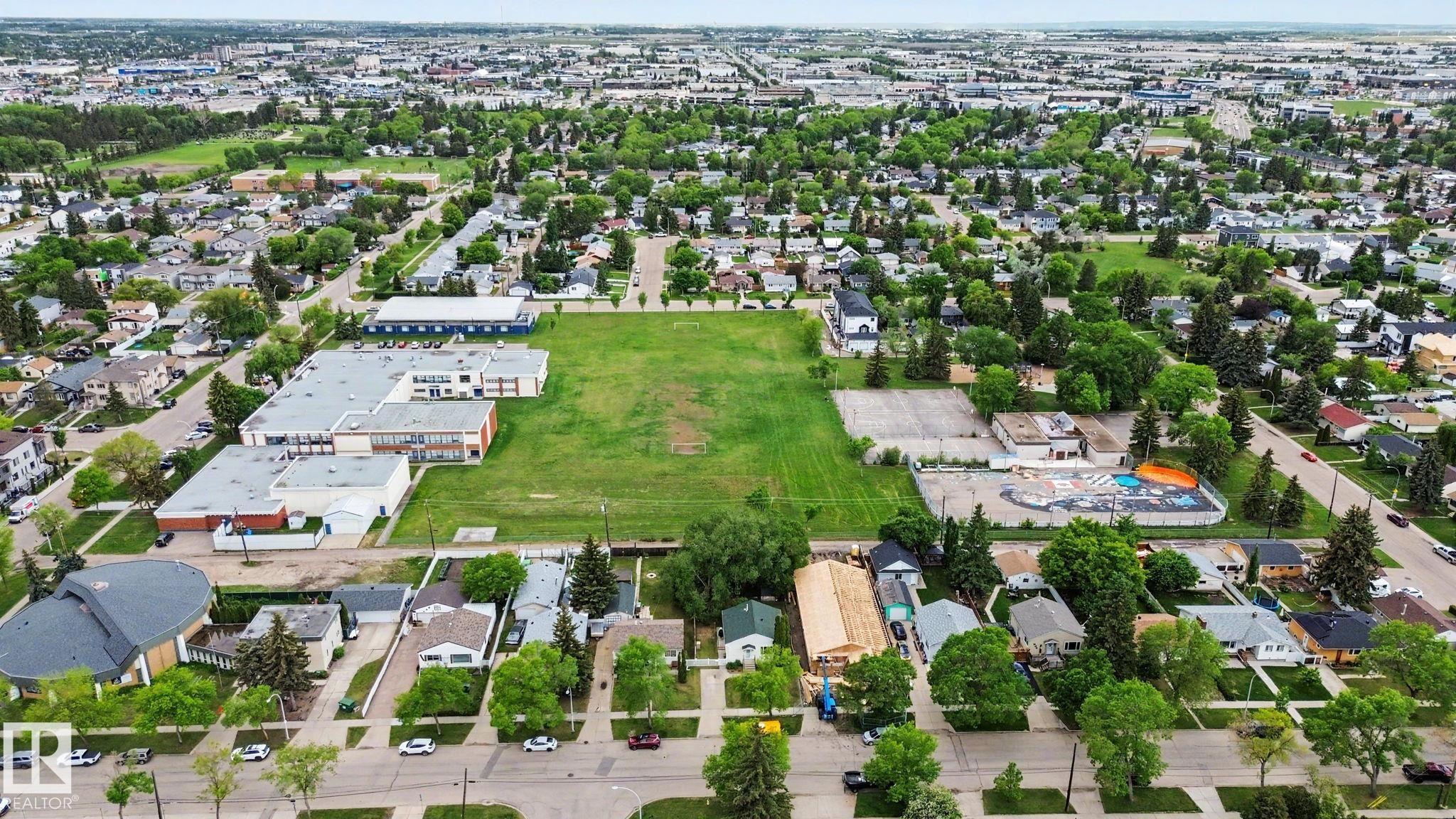 Photo 51 at 15771 106a Avenue NW, Britannia Youngstown, Edmonton