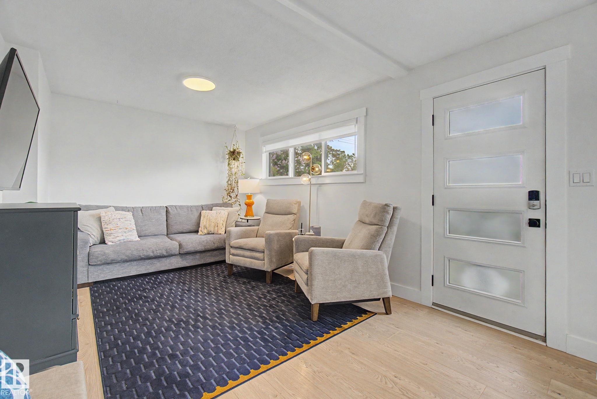 Photo 10 at 15771 106a Avenue NW, Britannia Youngstown, Edmonton
