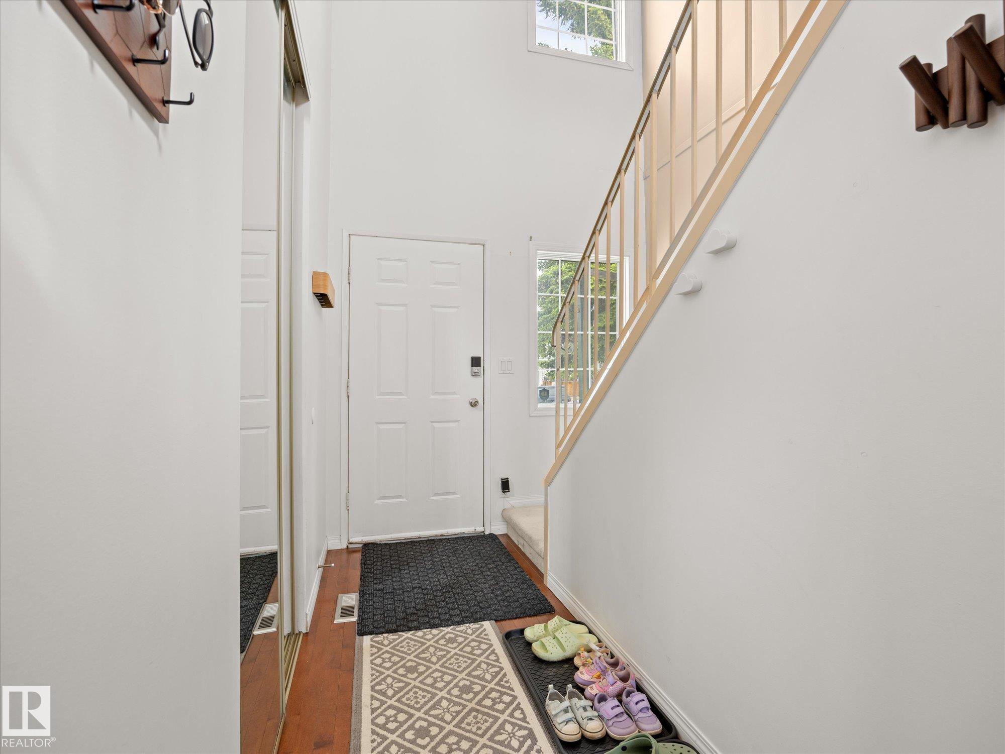 10805 20 Avenue NW, Keheewin, Edmonton