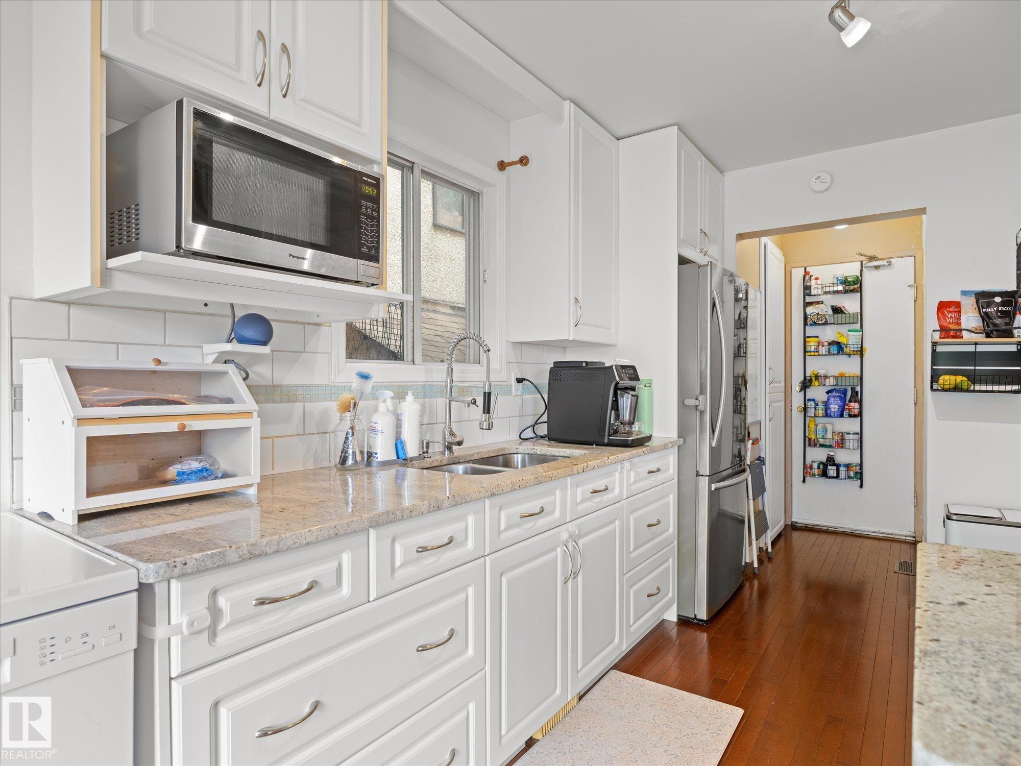 Photo 10 at 10805 20 Avenue NW, Keheewin, Edmonton