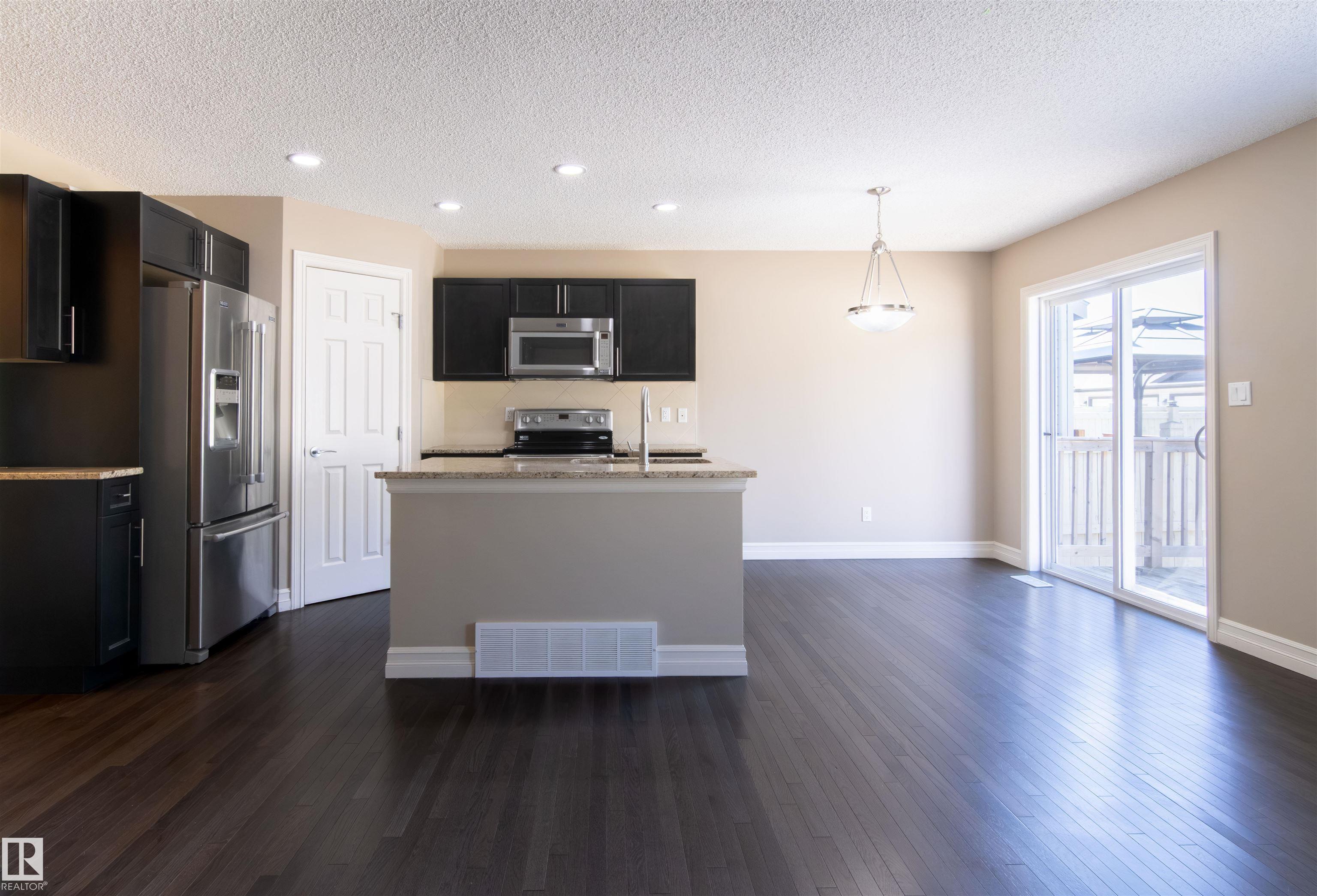 Photo 7 at 1118 162 Street SW, Glenridding Heights, Edmonton