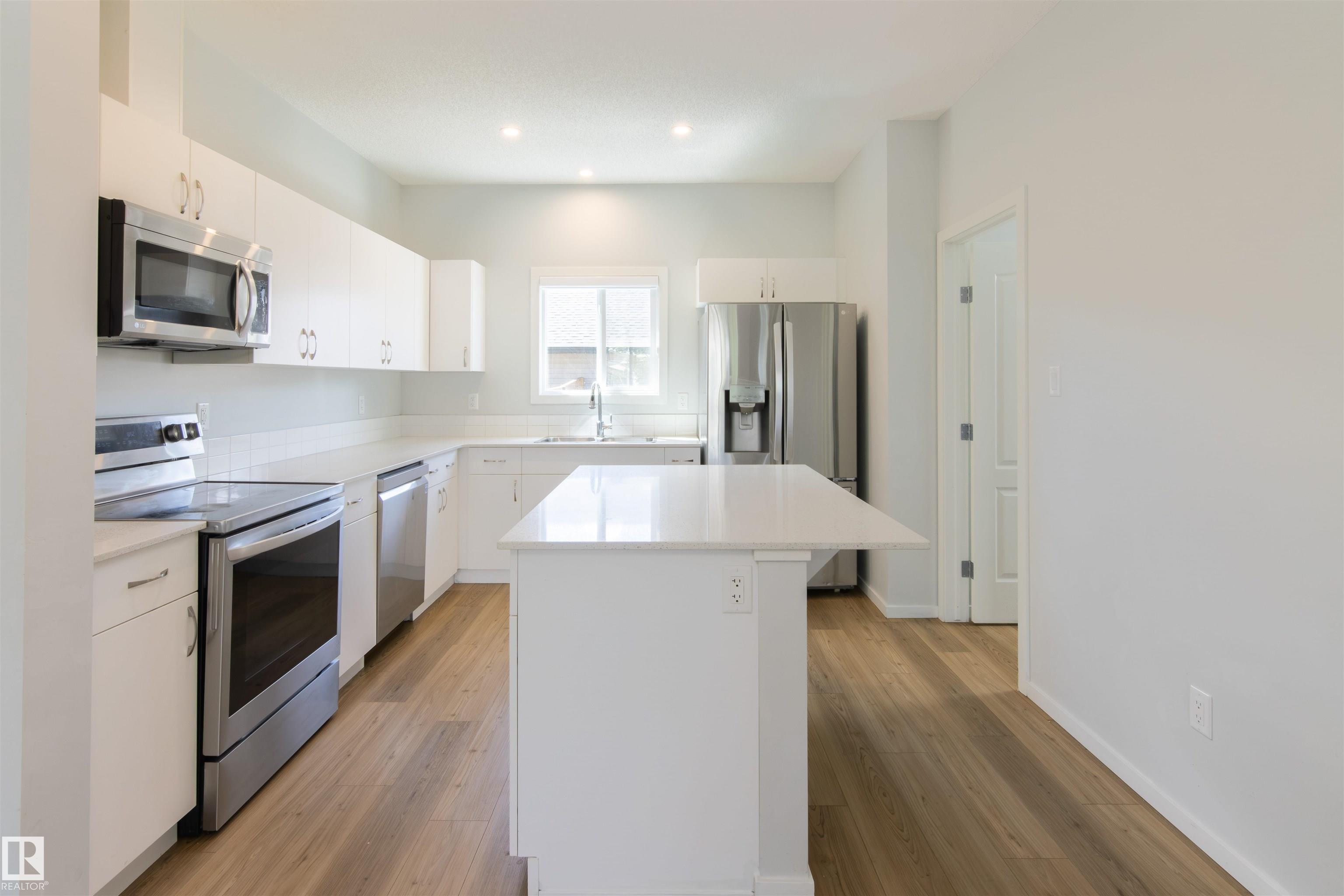 Photo 12 at 210 Desrochers Boulevard SW, Desrochers Area, Edmonton