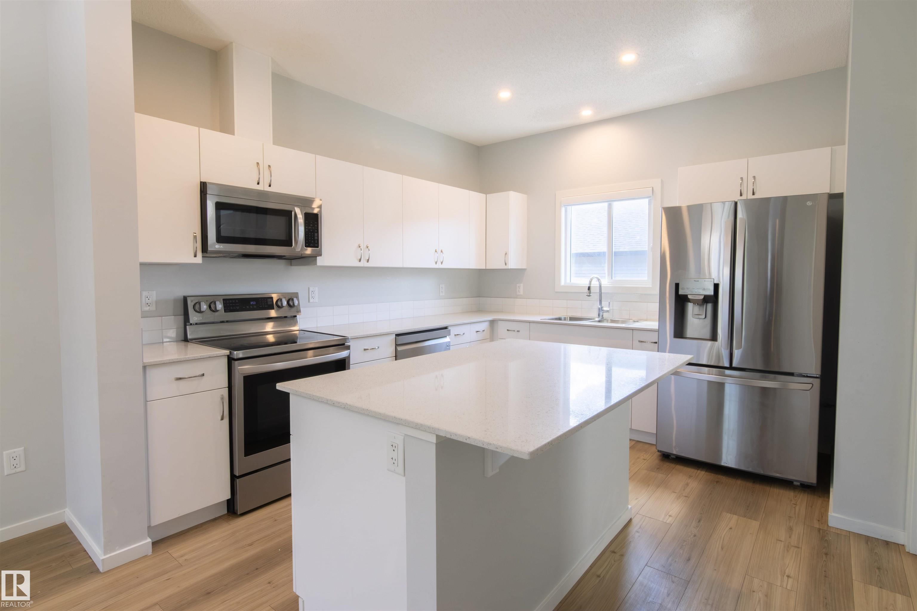 Photo 13 at 210 Desrochers Boulevard SW, Desrochers Area, Edmonton
