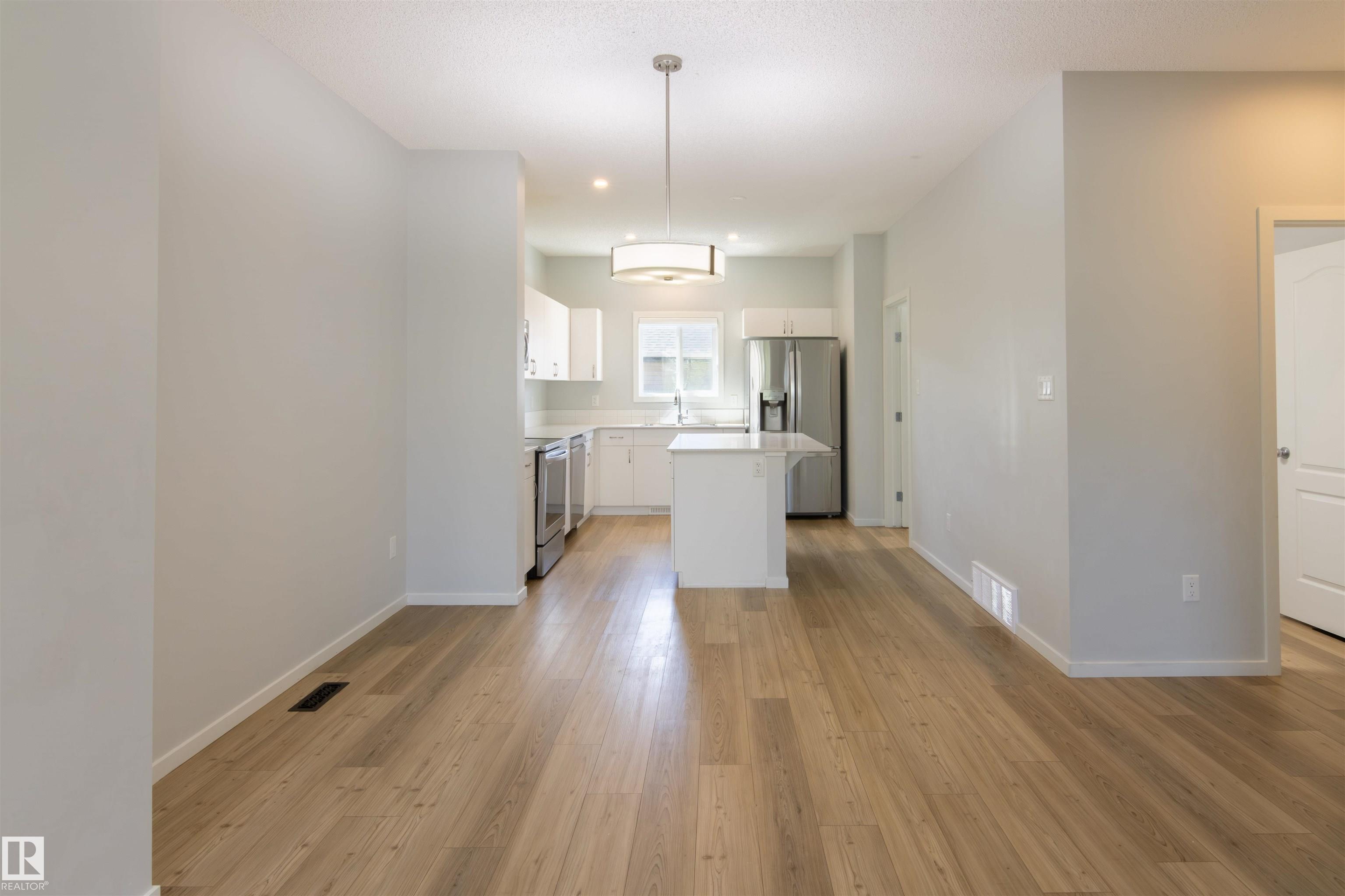 Photo 10 at 210 Desrochers Boulevard SW, Desrochers Area, Edmonton