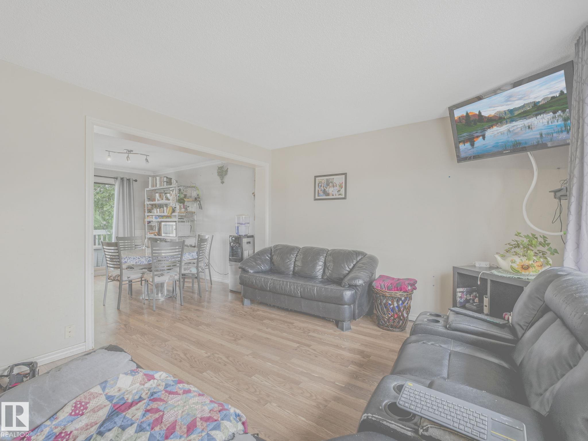 Photo 7 at 4902 52 Avenue, Centre-Ville, Beaumont