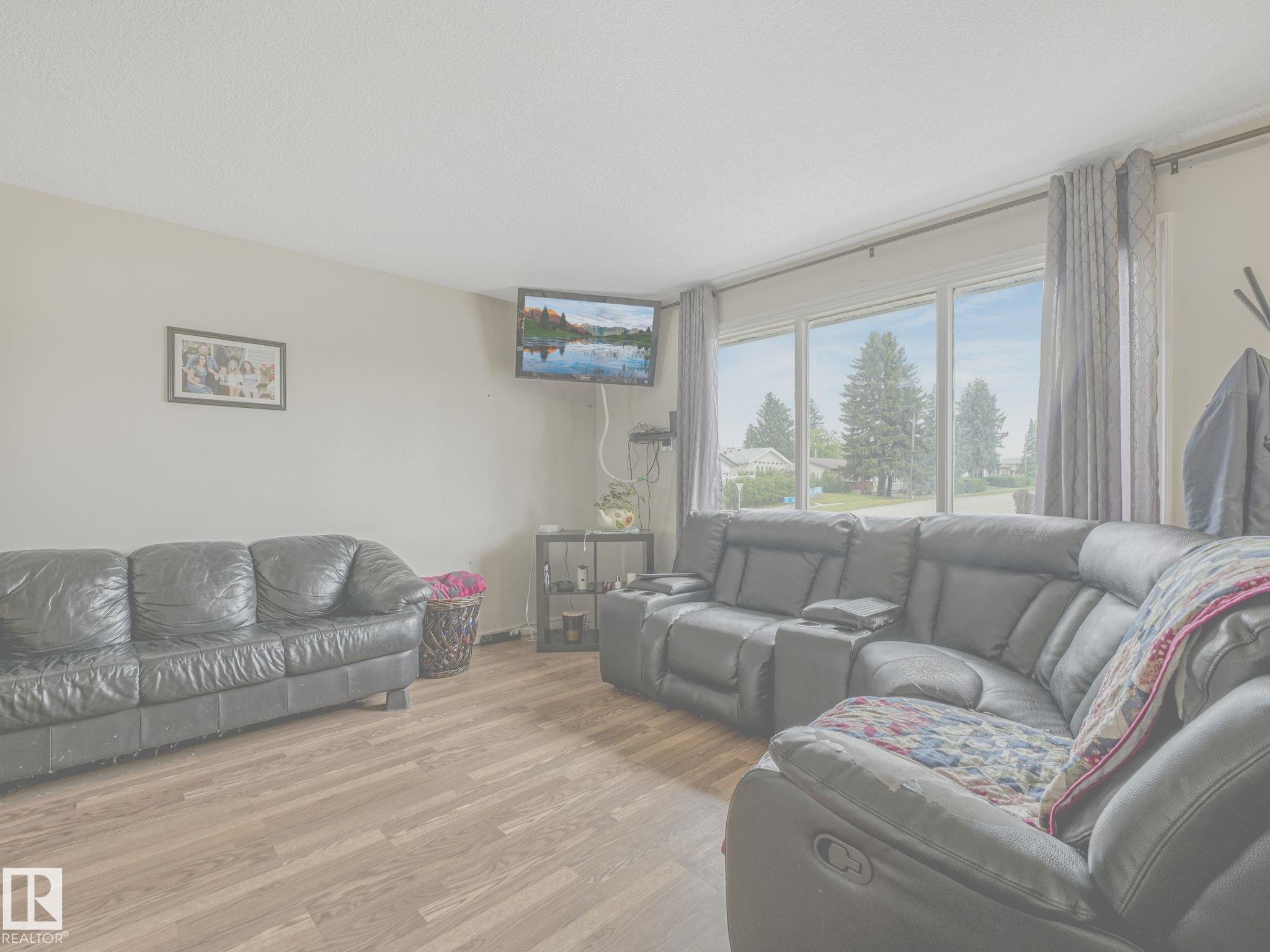 Photo 8 at 4902 52 Avenue, Centre-Ville, Beaumont