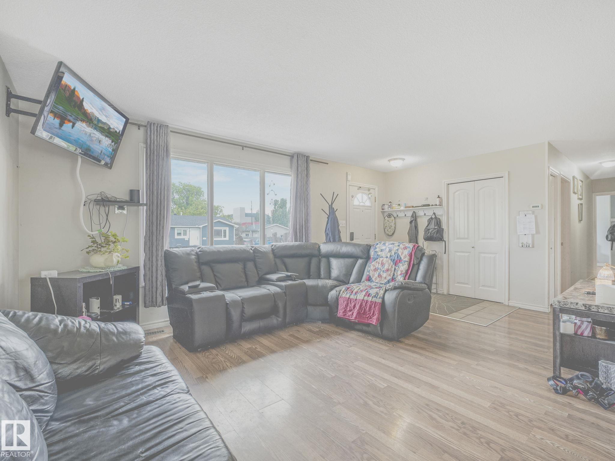 Photo 9 at 4902 52 Avenue, Centre-Ville, Beaumont