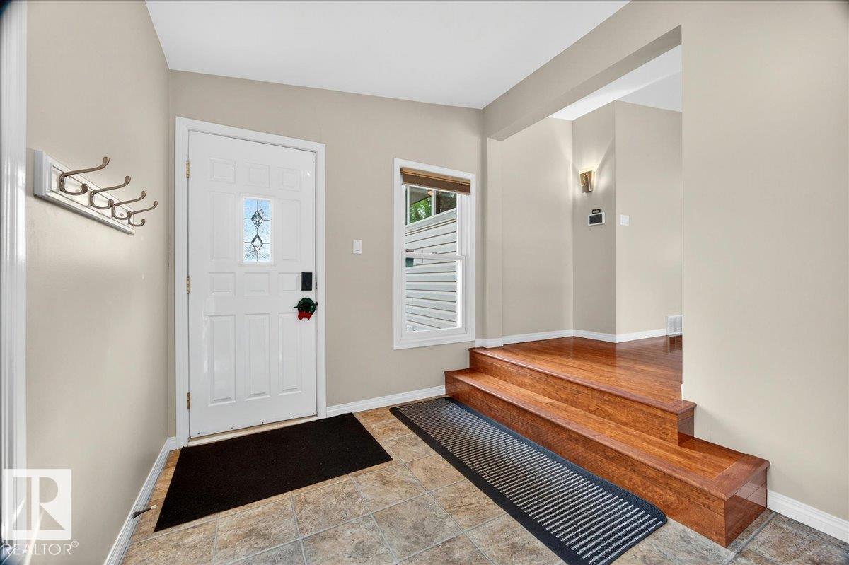 Photo 12 at 15302 76 Avenue NW, Rio Terrace, Edmonton