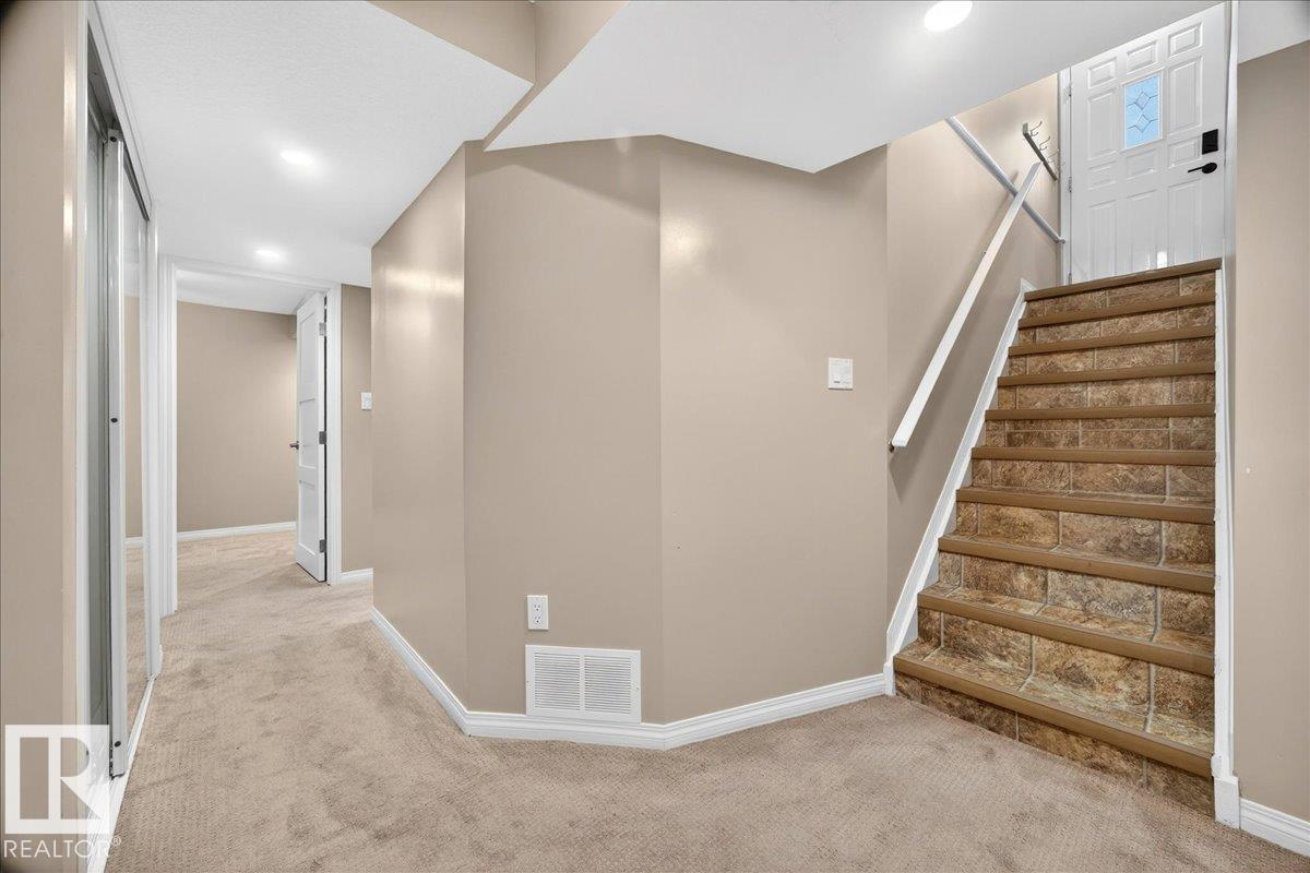 Photo 36 at 15302 76 Avenue NW, Rio Terrace, Edmonton
