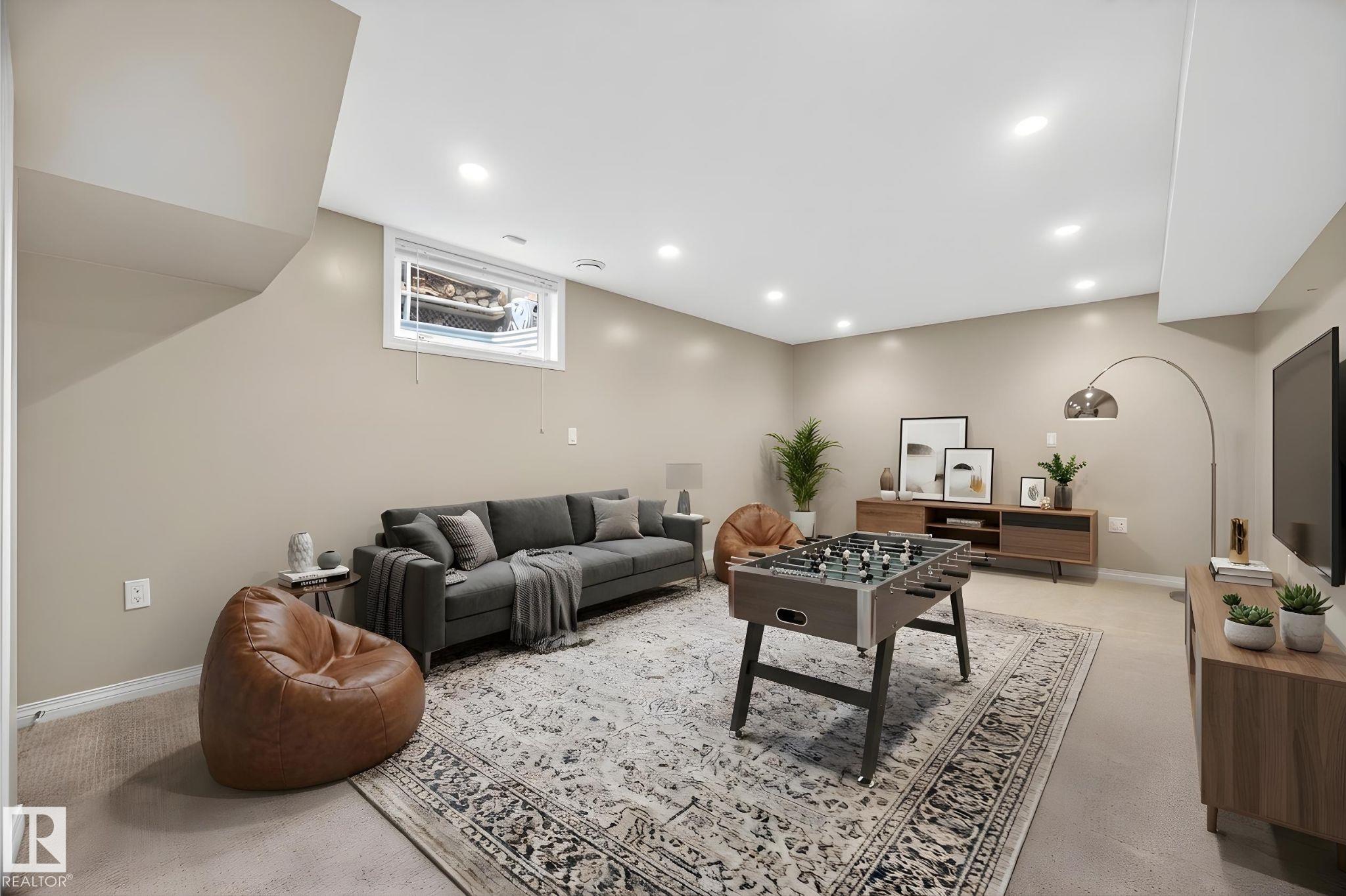 Photo 8 at 15302 76 Avenue NW, Rio Terrace, Edmonton