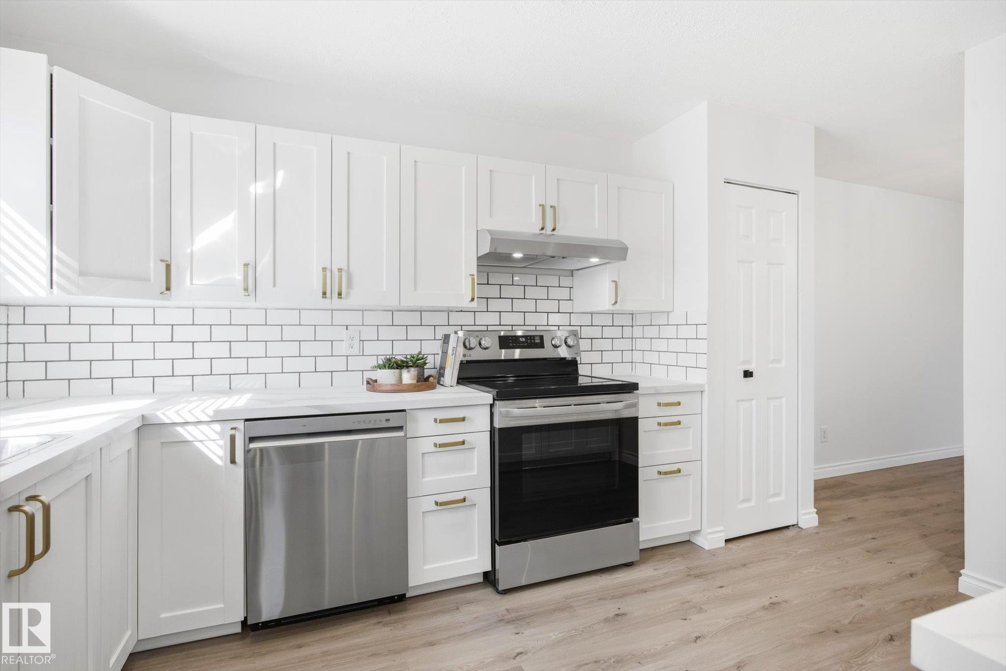 857 Erin Place NW, Thorncliffe, Edmonton