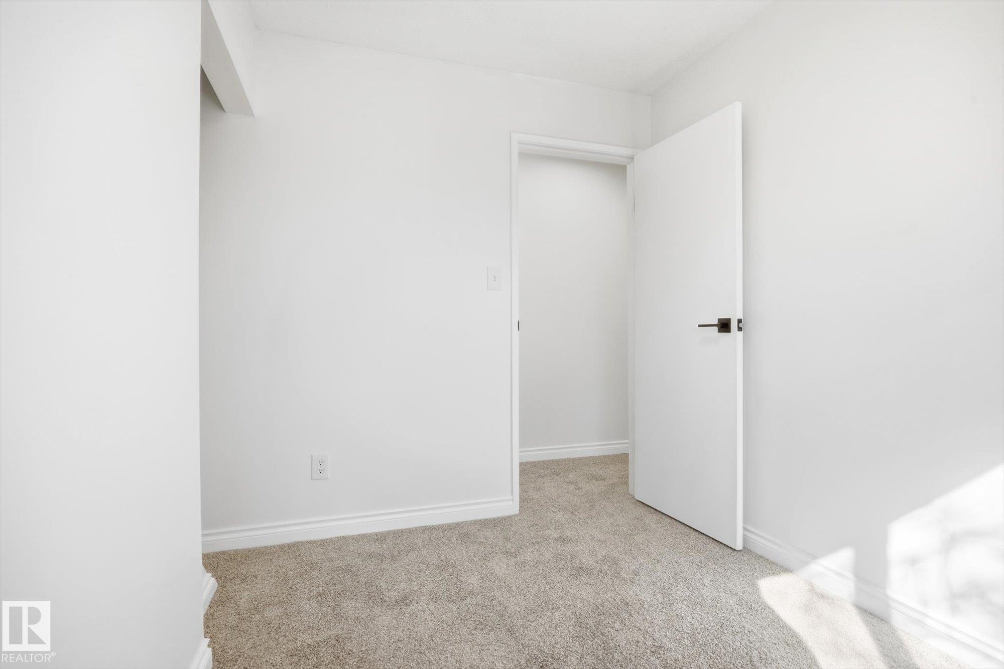 Photo 19 at 857 Erin Place NW, Thorncliffe, Edmonton
