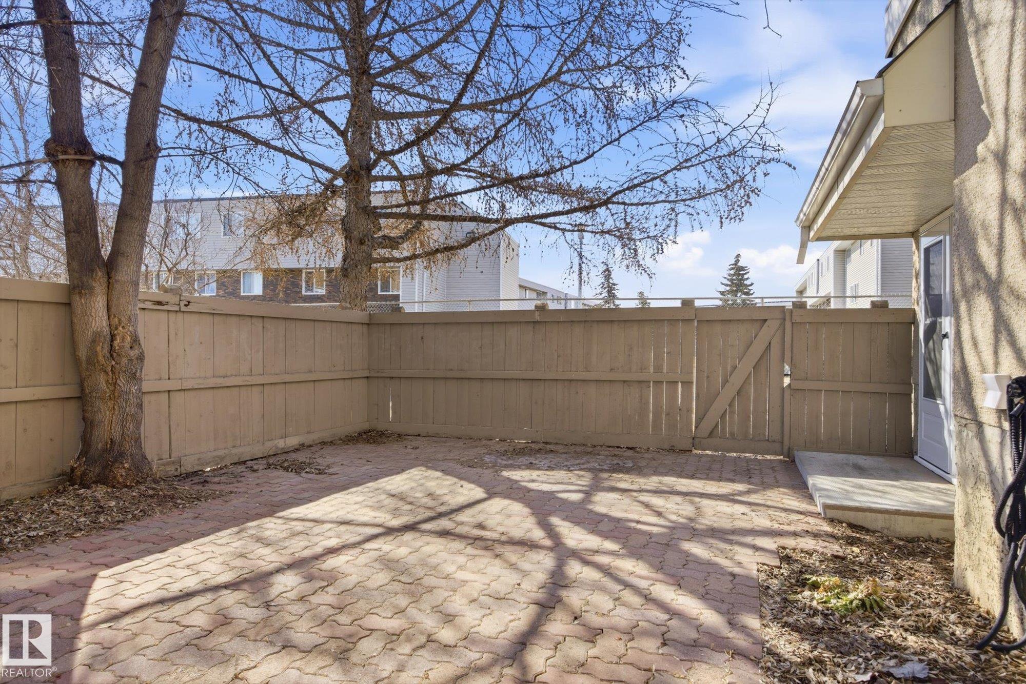 Photo 27 at 857 Erin Place NW, Thorncliffe, Edmonton