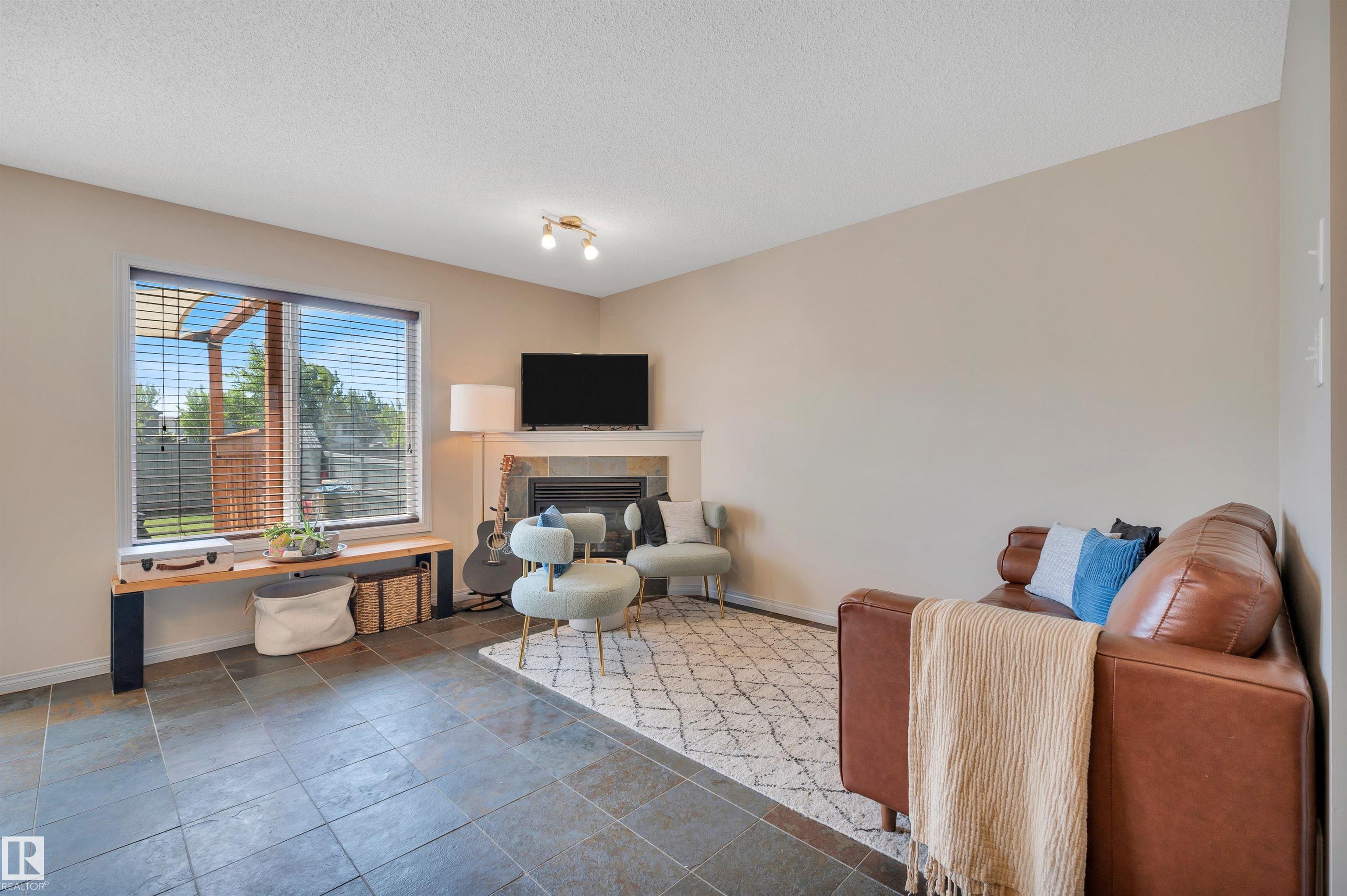 Photo 15 at 5819 8 Avenue SW, Charlesworth, Edmonton