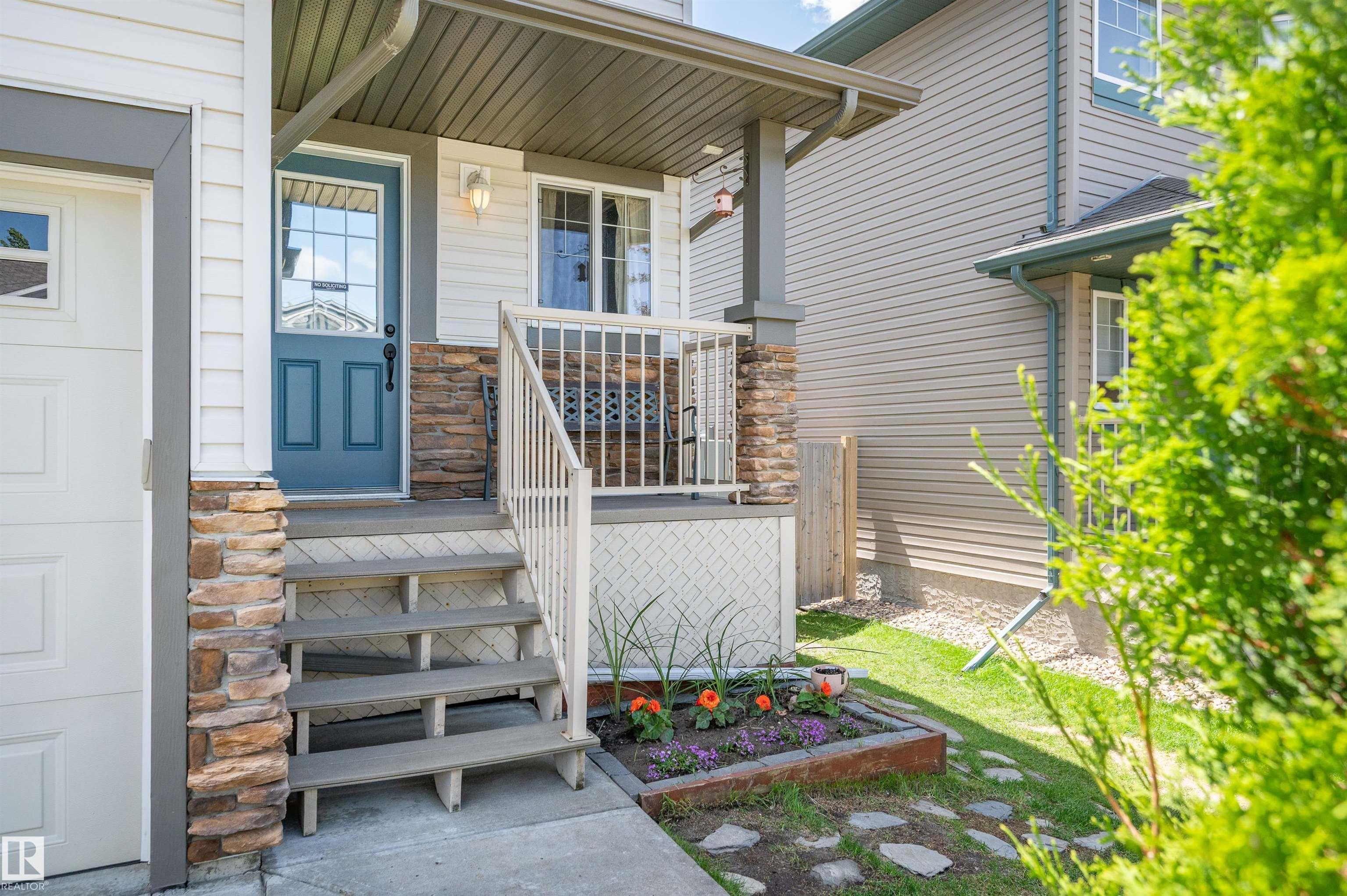 5819 8 Avenue SW, Charlesworth, Edmonton