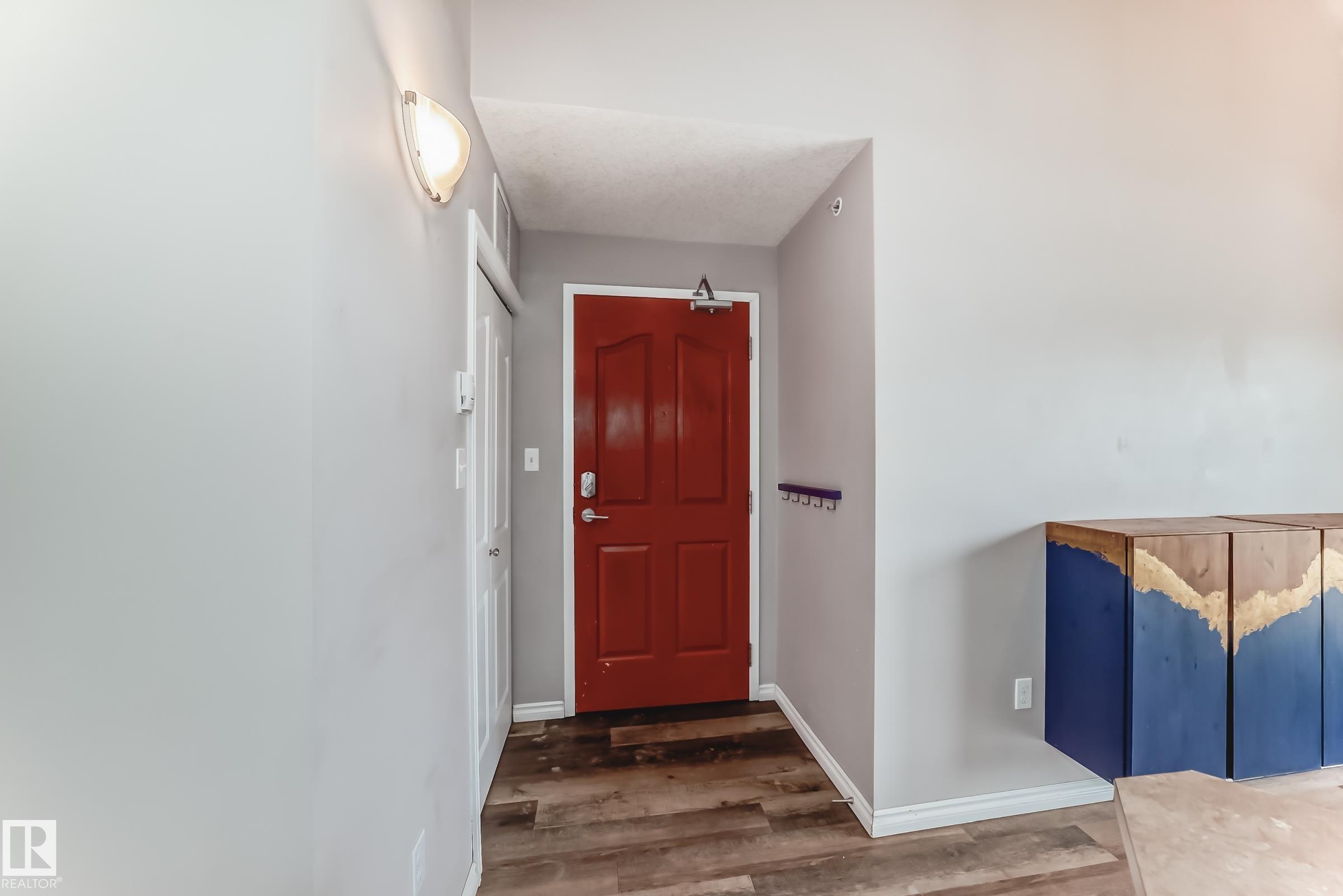 401 - 10710 116 Street NW, Queen Mary Park, Edmonton