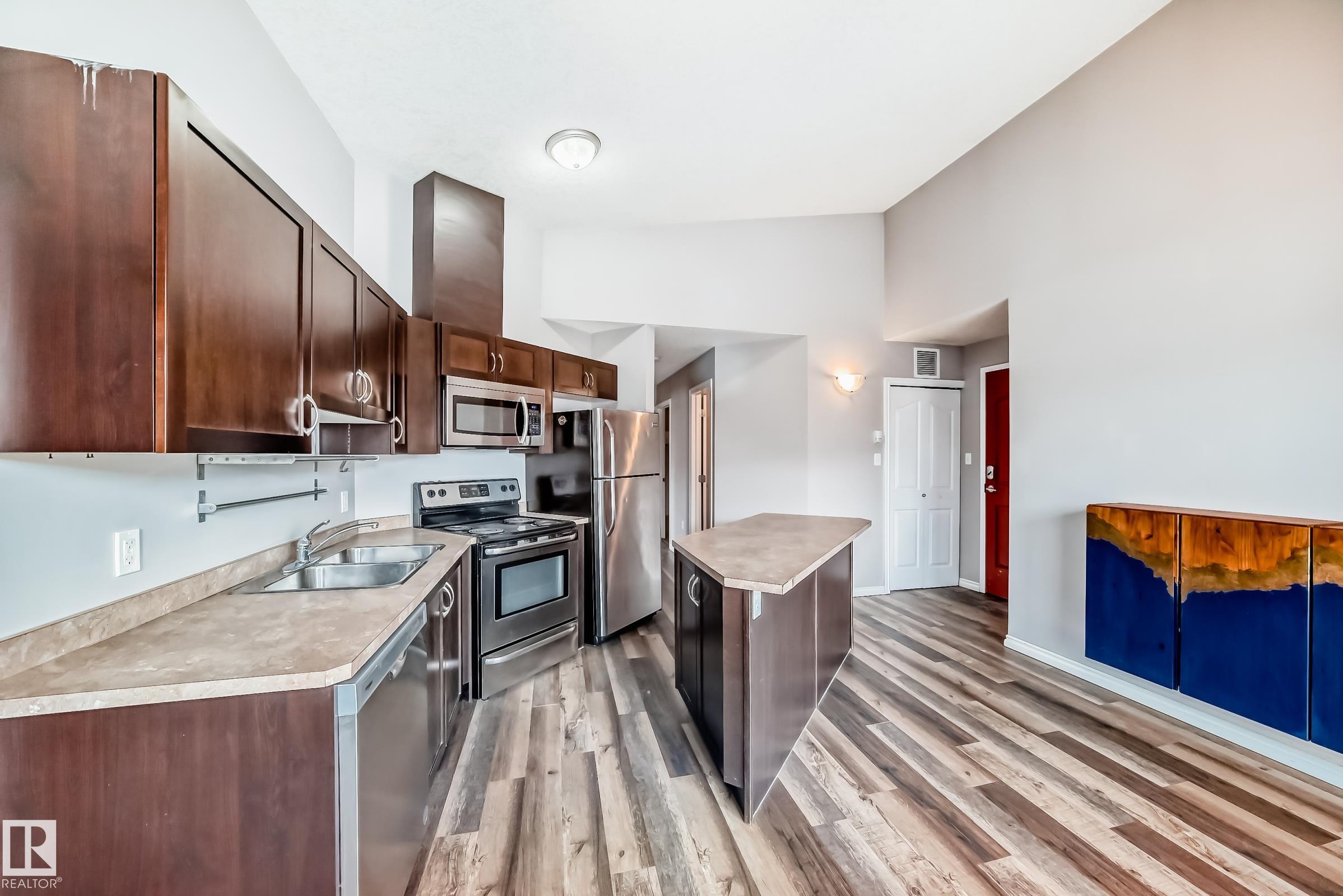 401 - 10710 116 Street NW, Queen Mary Park, Edmonton