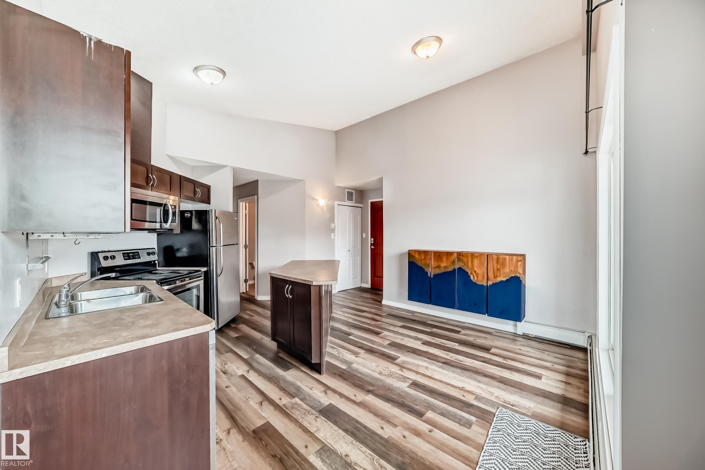 401 - 10710 116 Street NW, Queen Mary Park, Edmonton