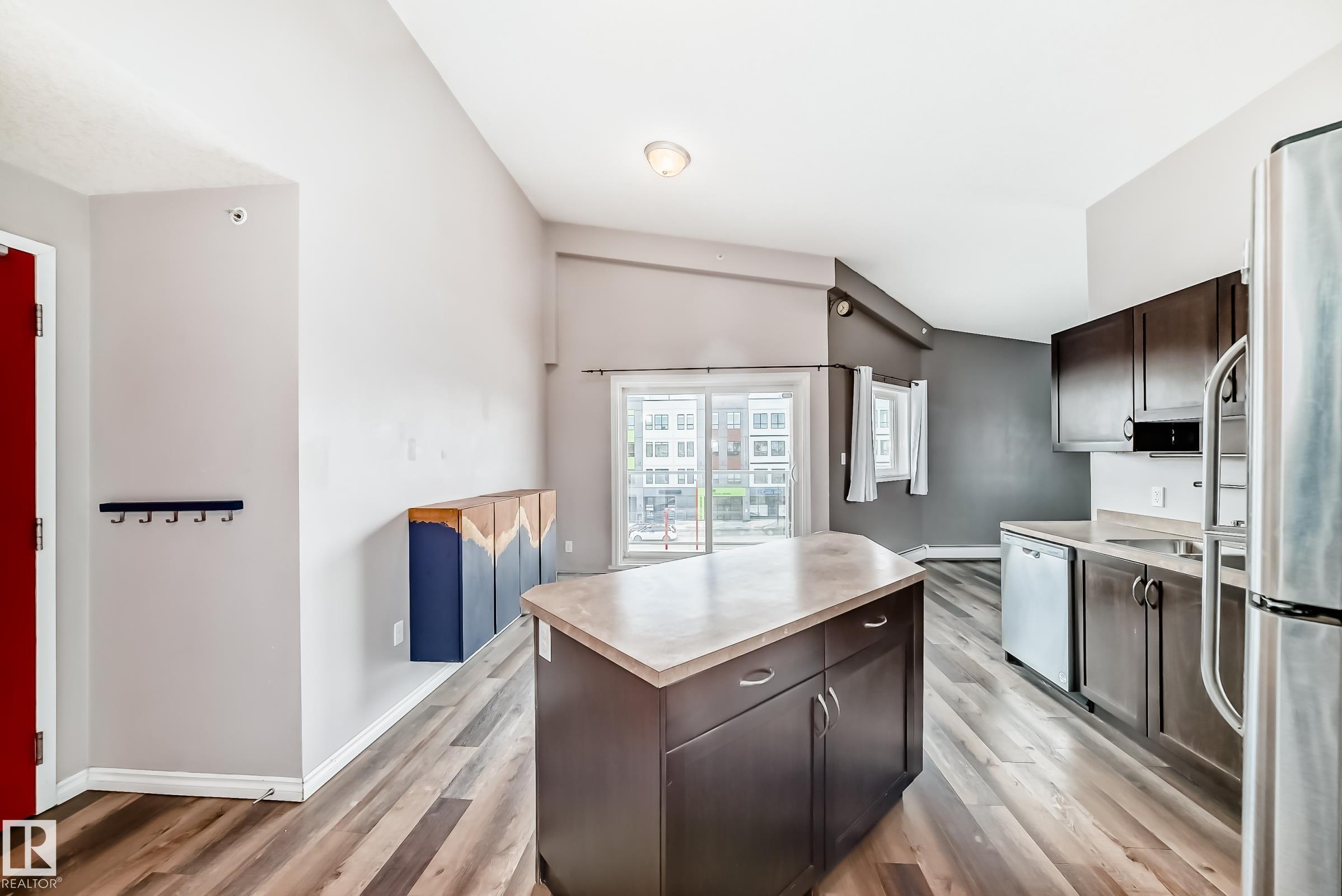 Photo 8 at 401 - 10710 116 Street NW, Queen Mary Park, Edmonton