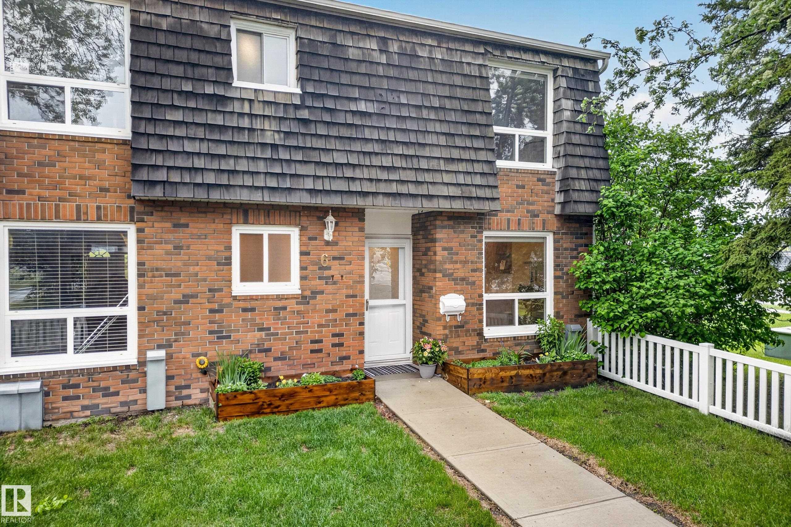 6 Great Oaks, Broadmoor Estates, Sherwood Park