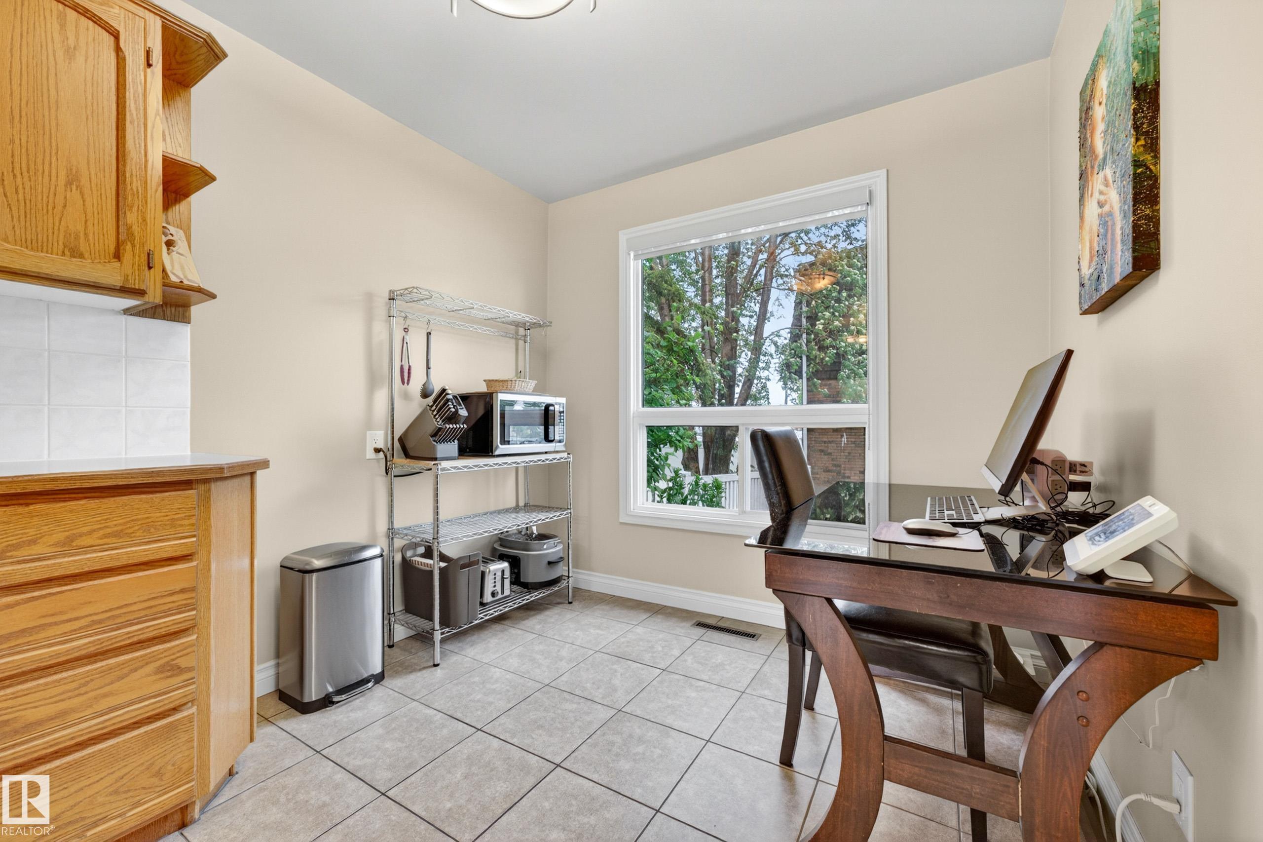 Photo 14 at 6 Great Oaks, Broadmoor Estates, Sherwood Park
