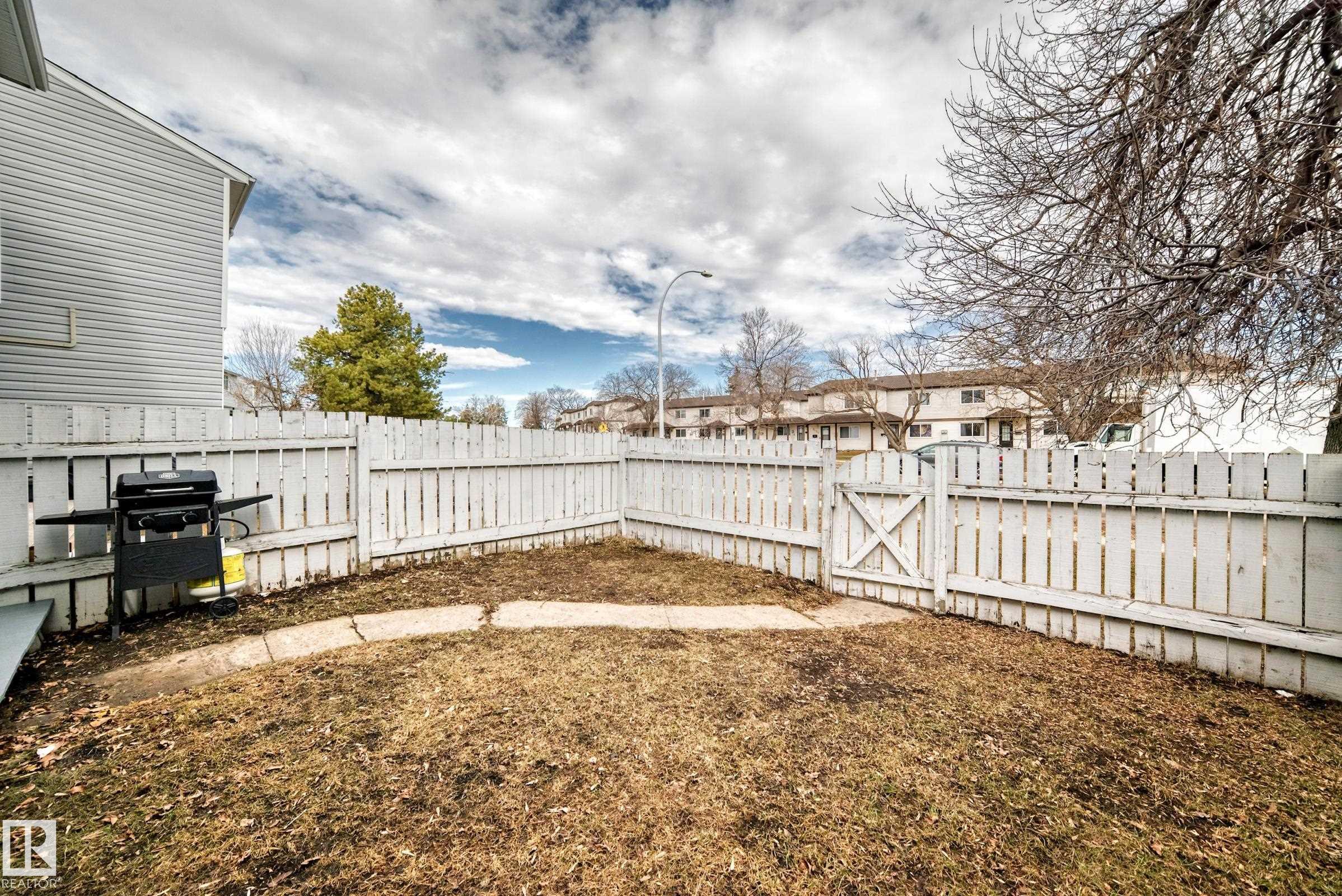 Photo 41 at 75 Amberly crest NW, Casselman, Edmonton